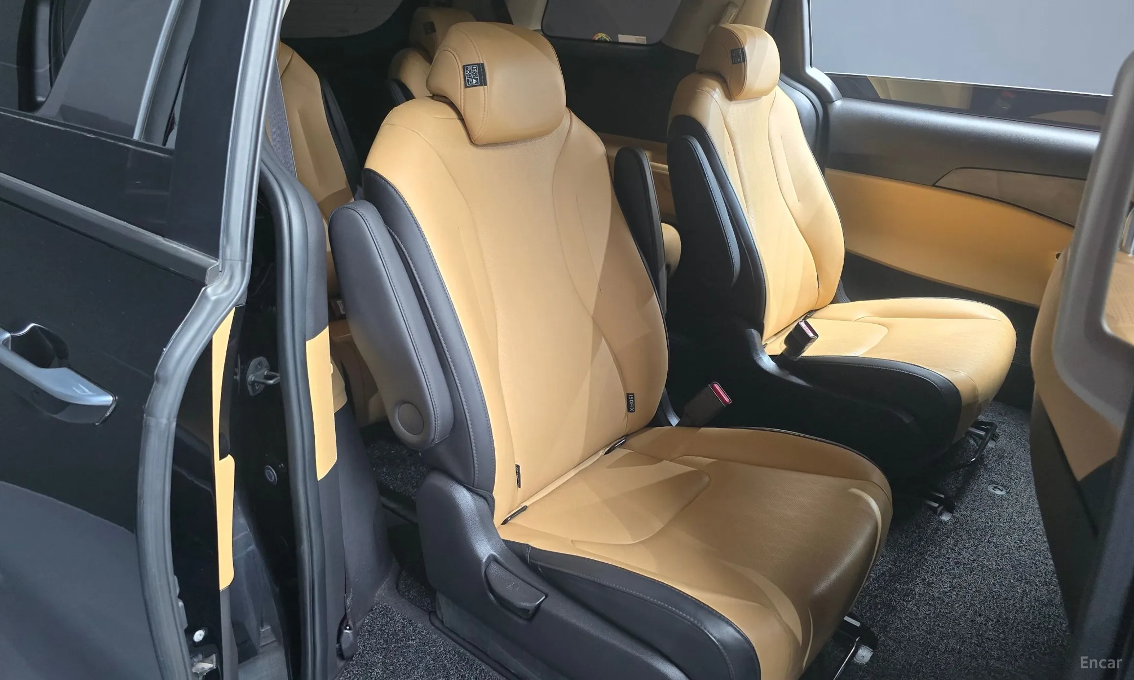 Kia Carnival Gen 4 превью 12