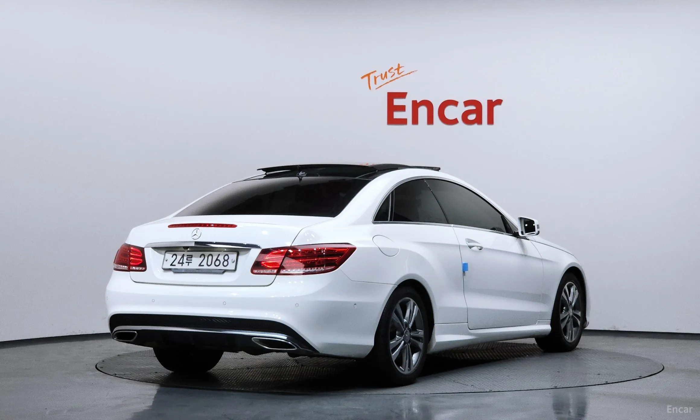 Mercedes Benz E-Class W212 превью 2
