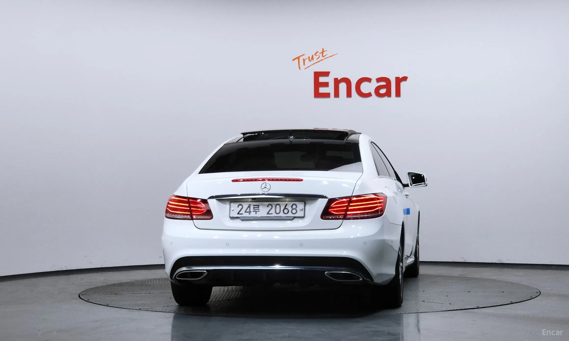 Mercedes Benz E-Class W212 превью 4