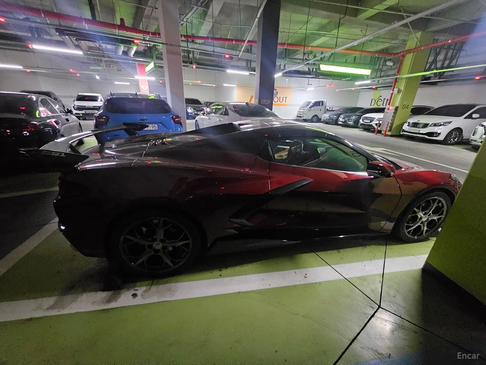 Chevrolet Corvette превью 16