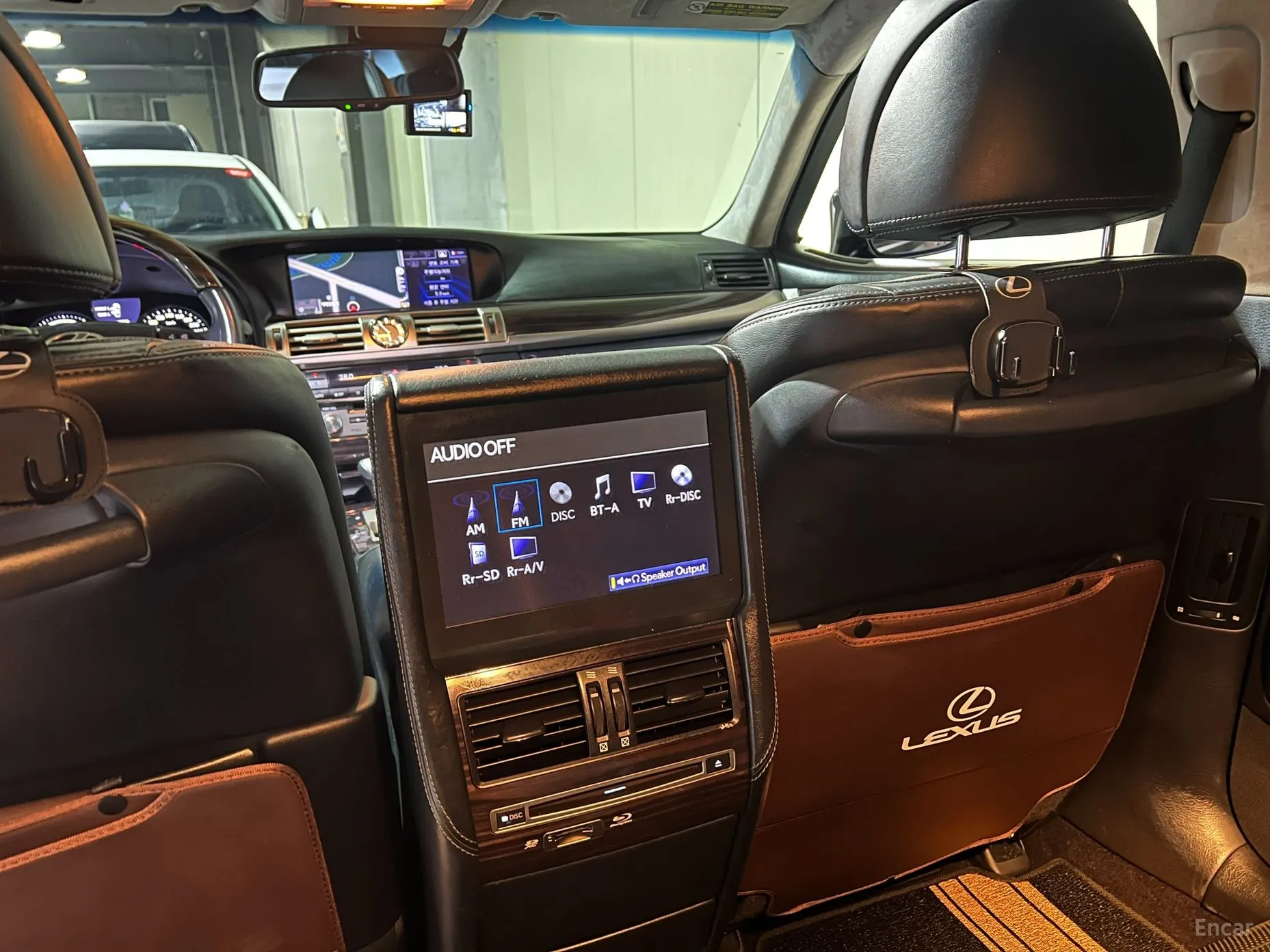 Lexus LS600hL превью 13