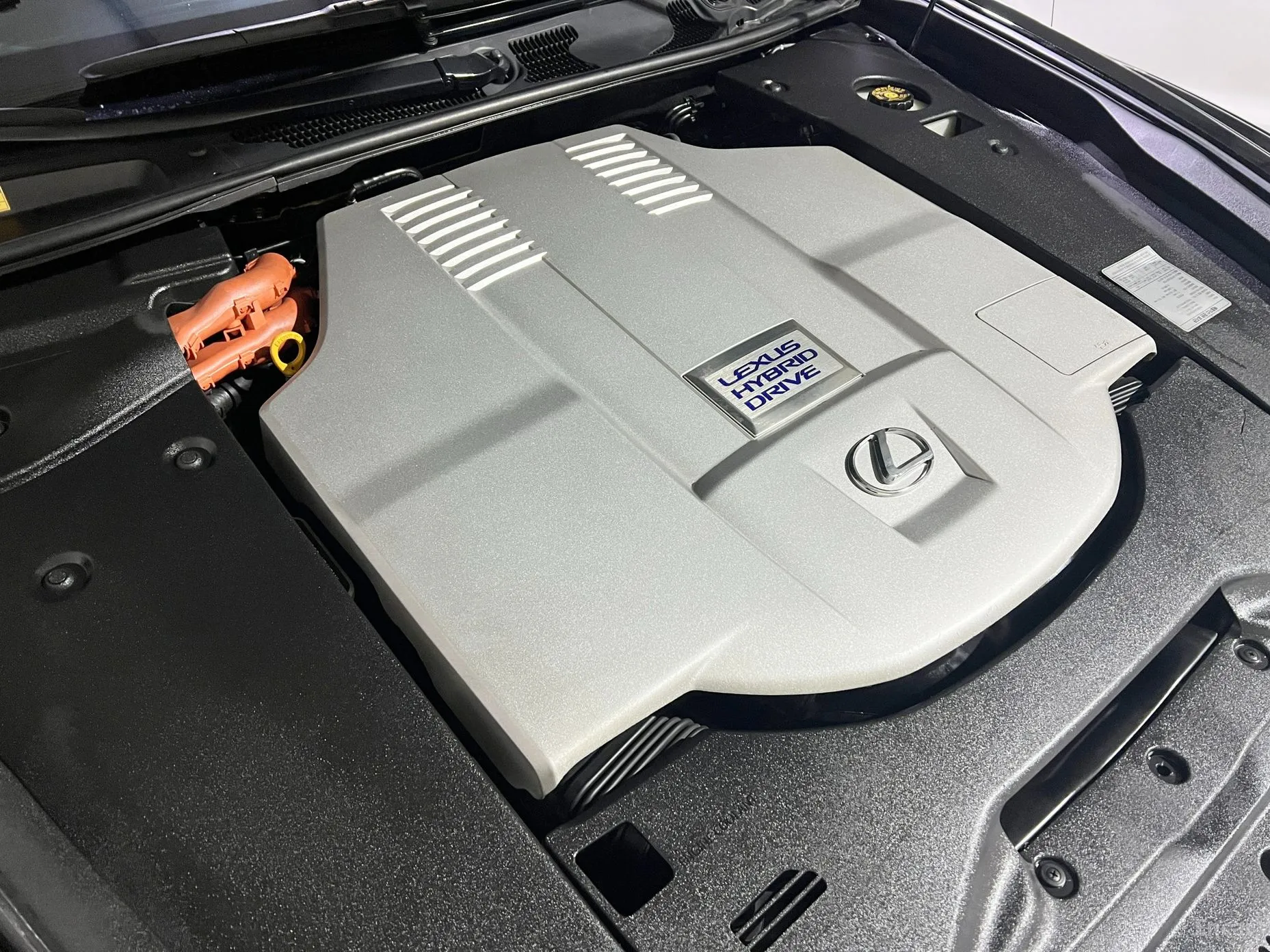 Lexus LS600hL превью 6