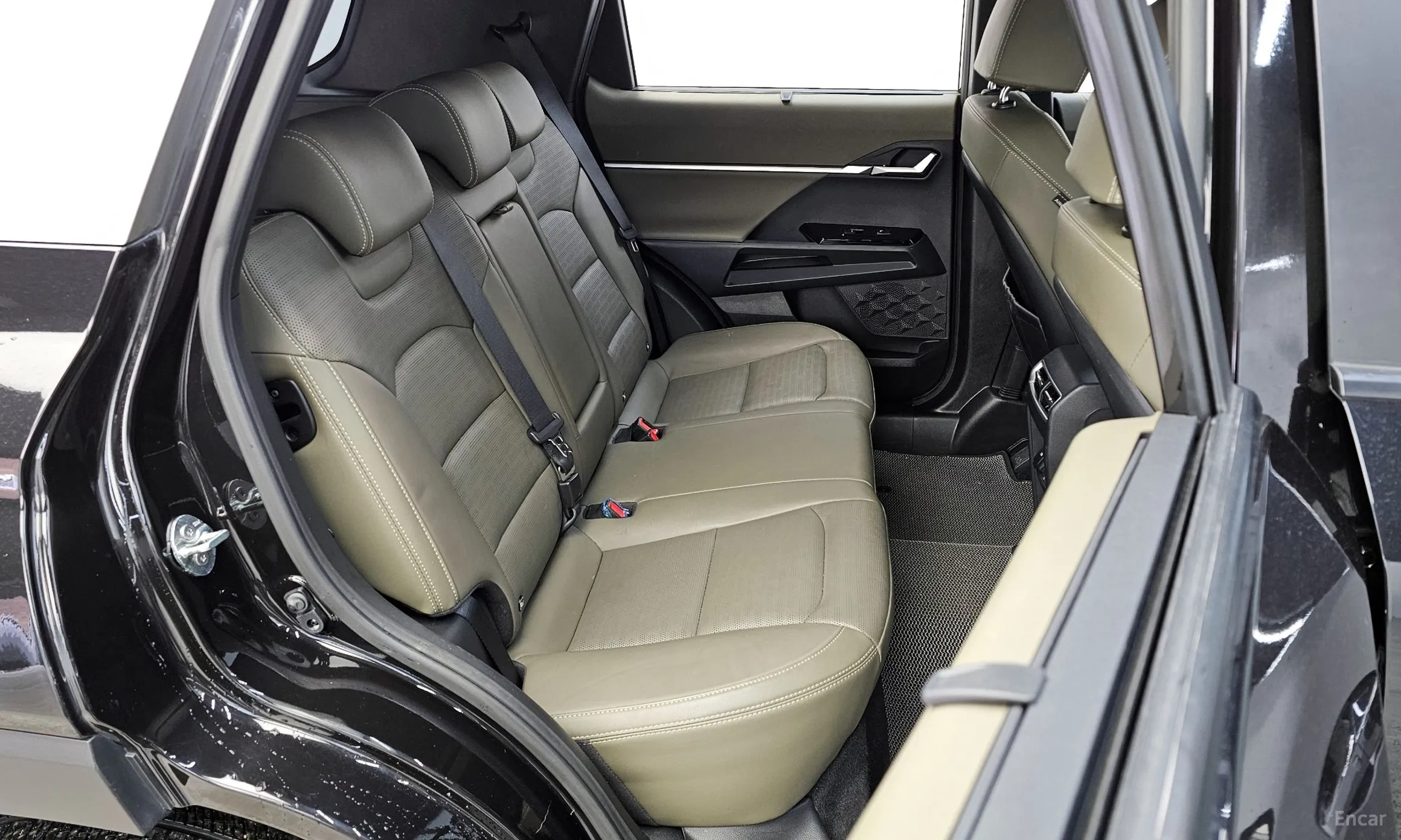 KG Mobility (SsangYong) Torres превью 12