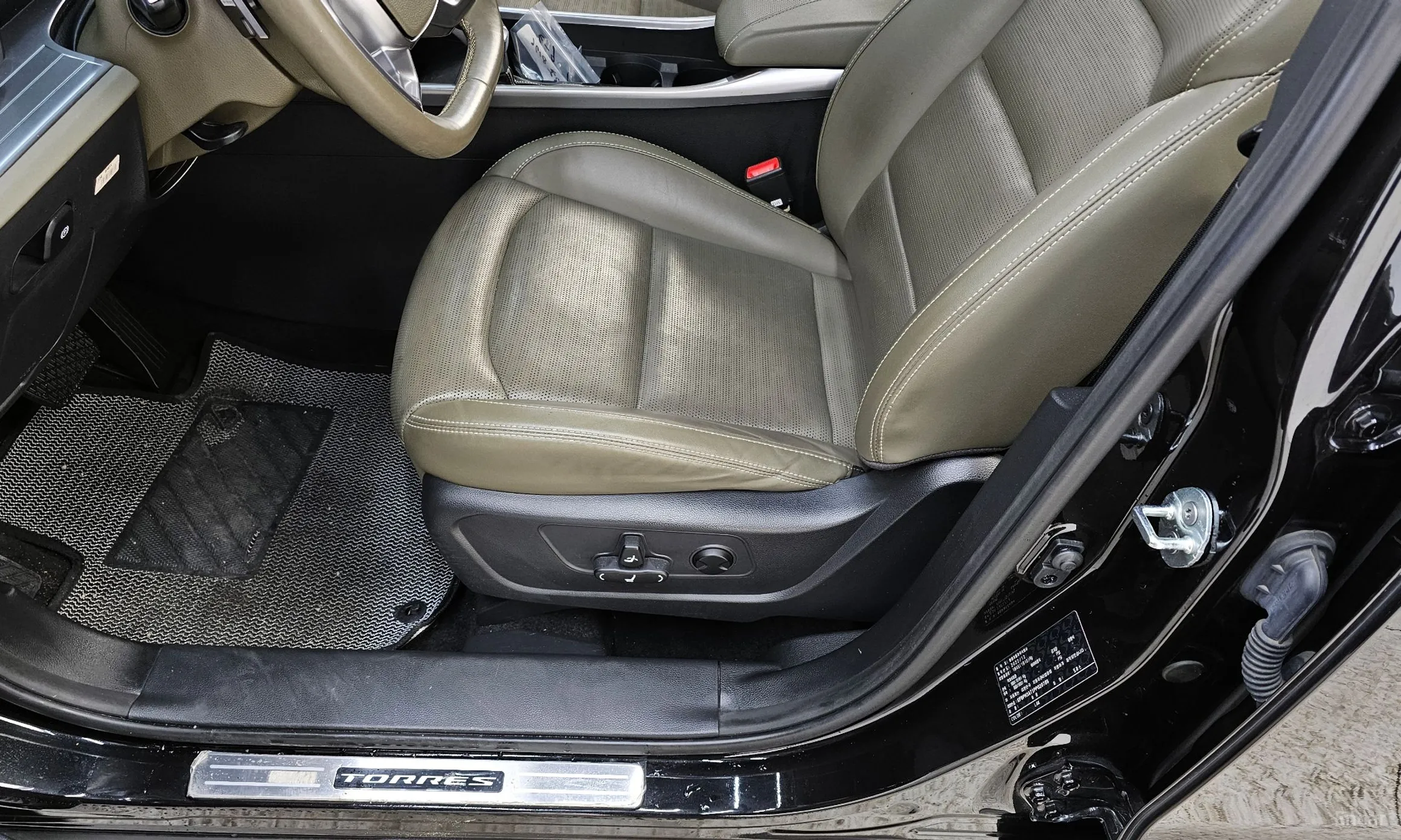 KG Mobility (SsangYong) Torres превью 18