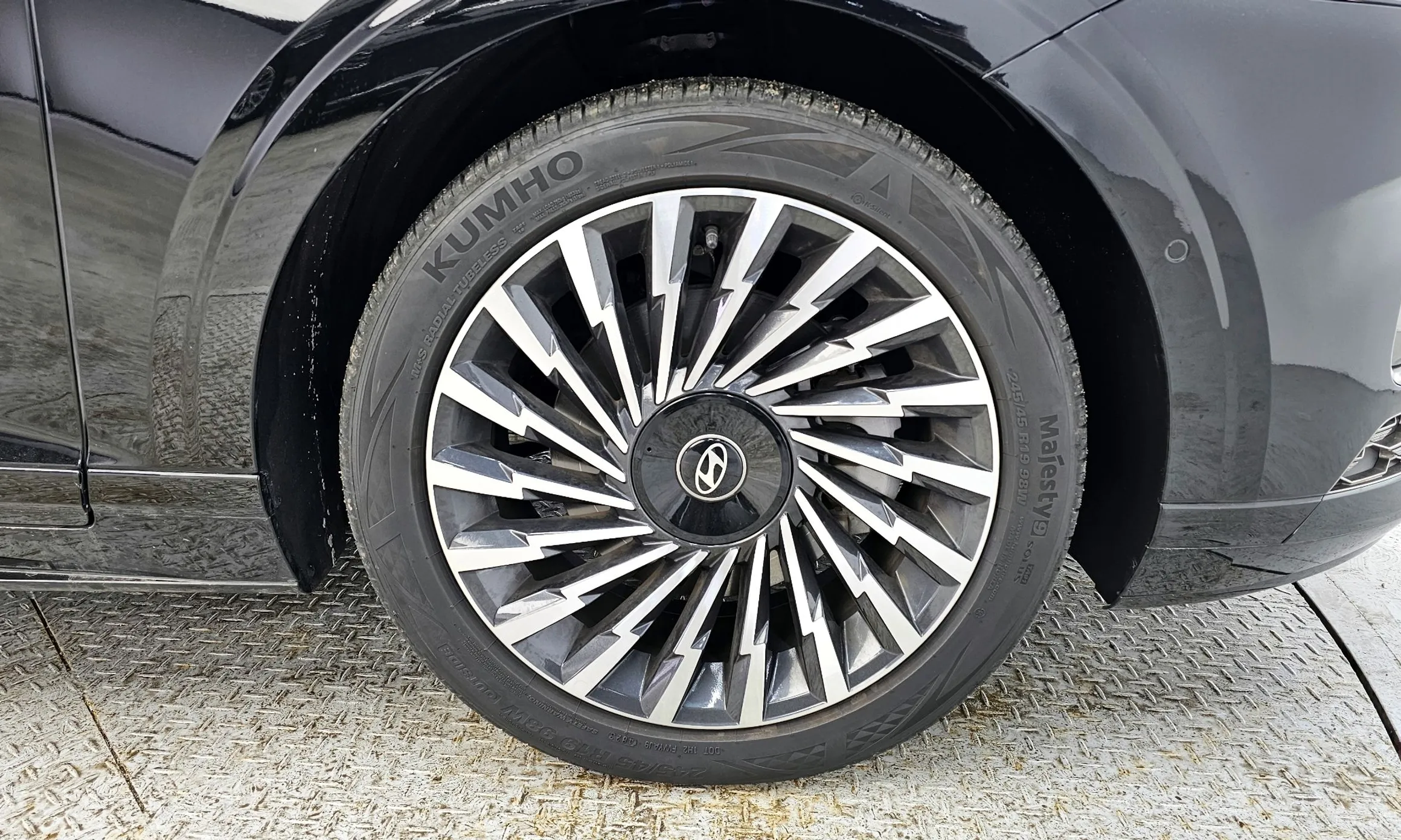 Hyundai Grandeur (GN7) превью 5