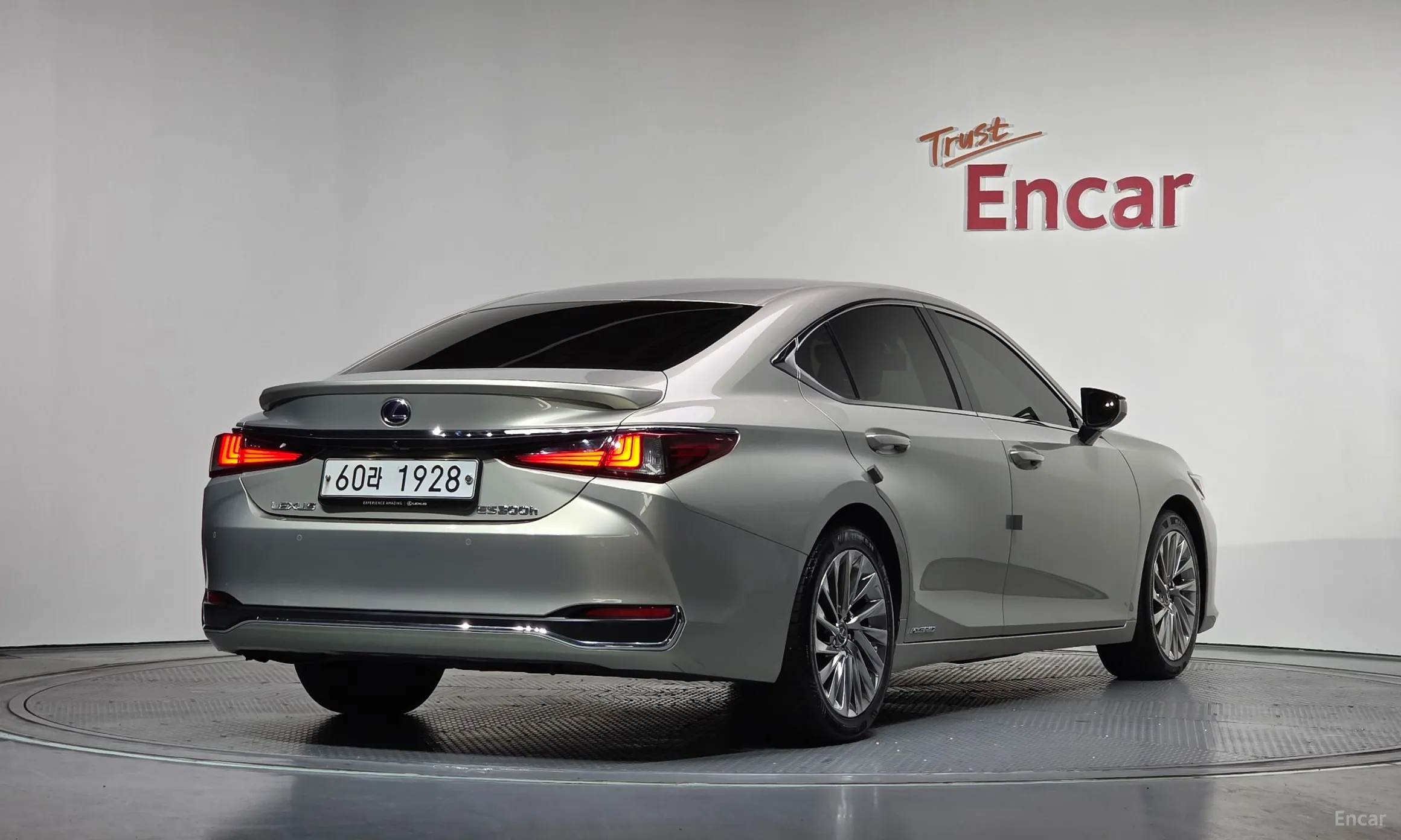 Lexus ES300h 7th Generation