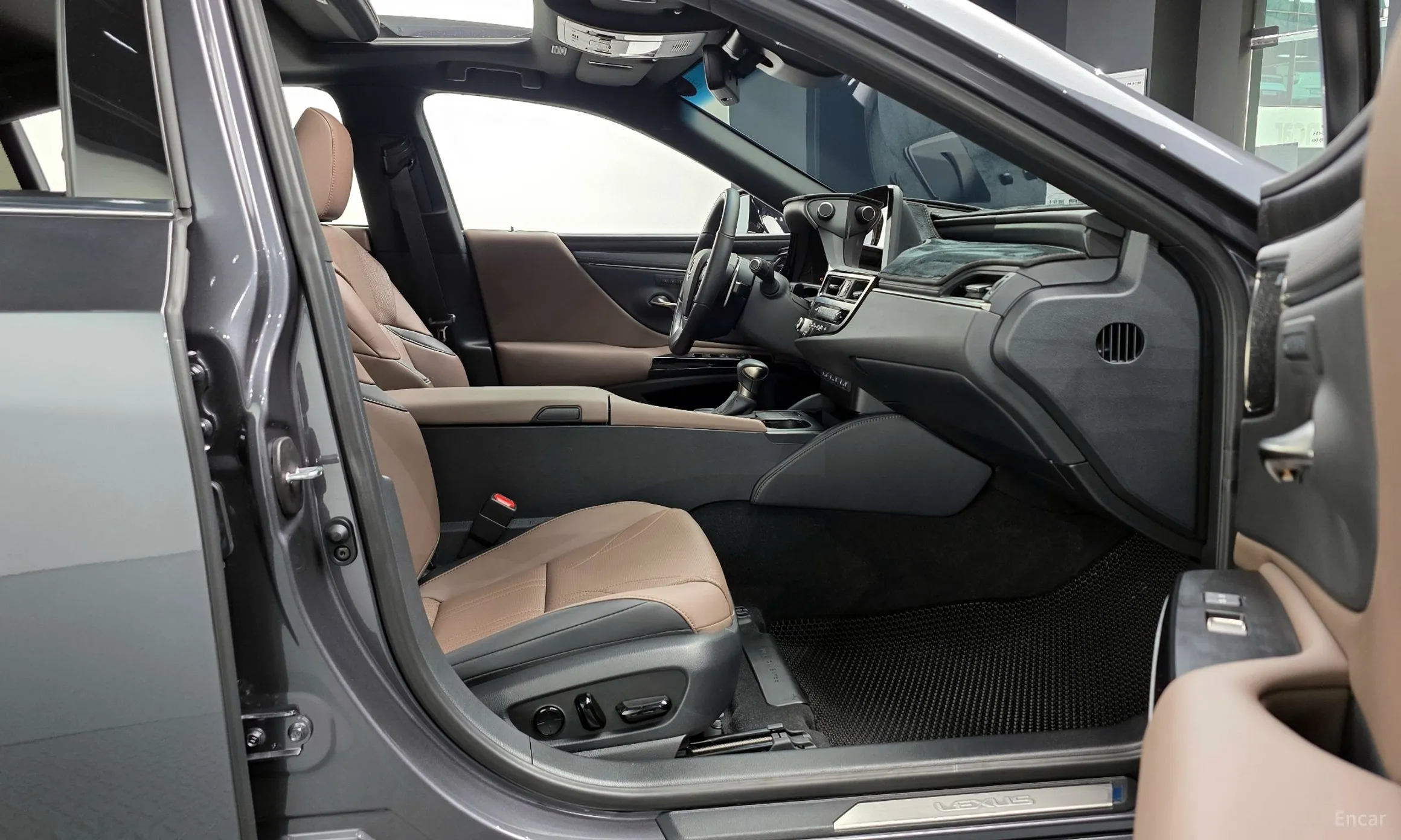 Lexus ES300h 7th Generation превью 10