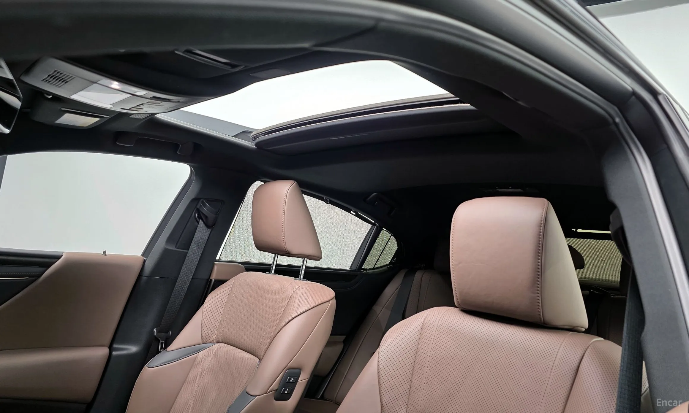 Lexus ES300h 7th Generation превью 19