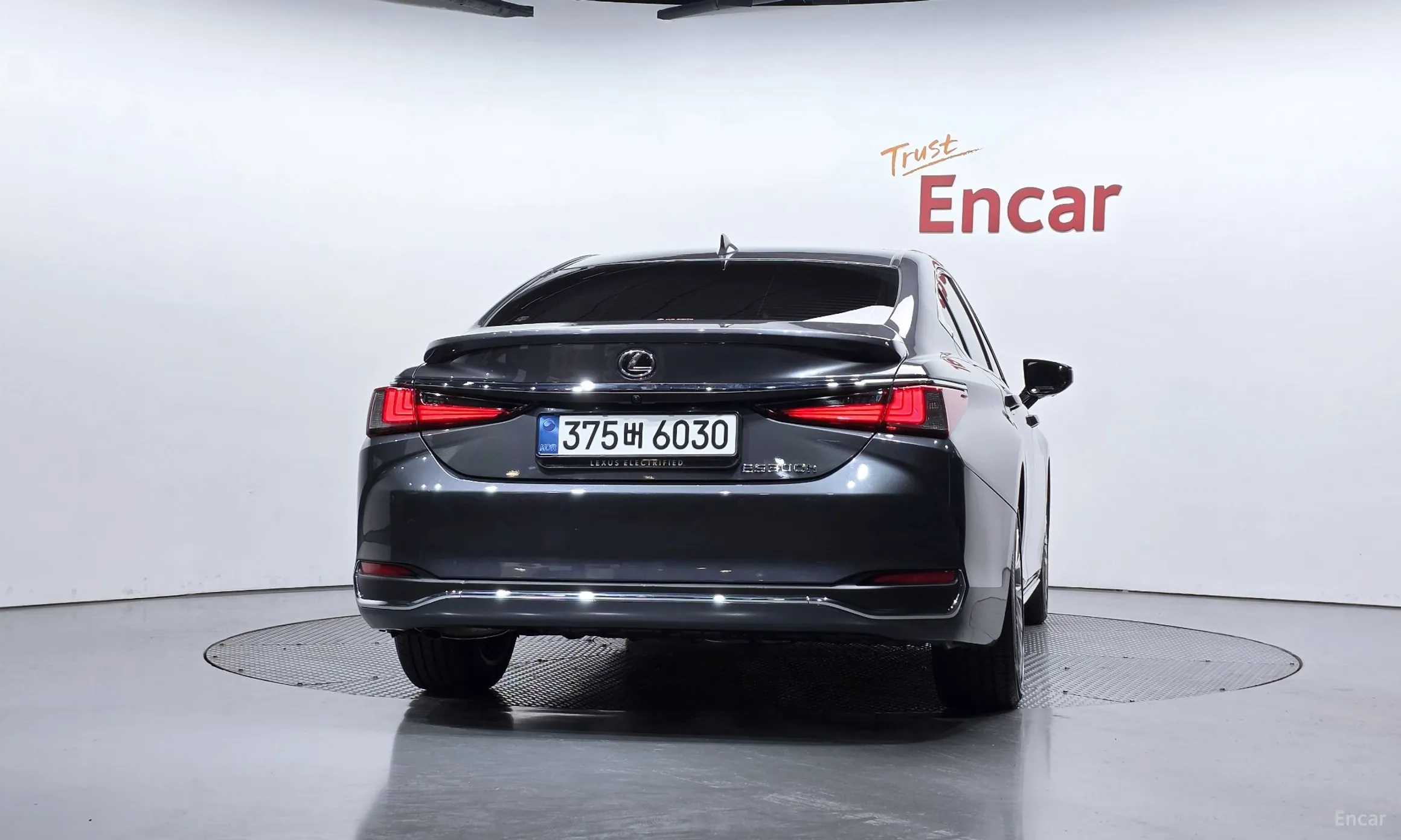 Lexus ES300h 7th Generation превью 4