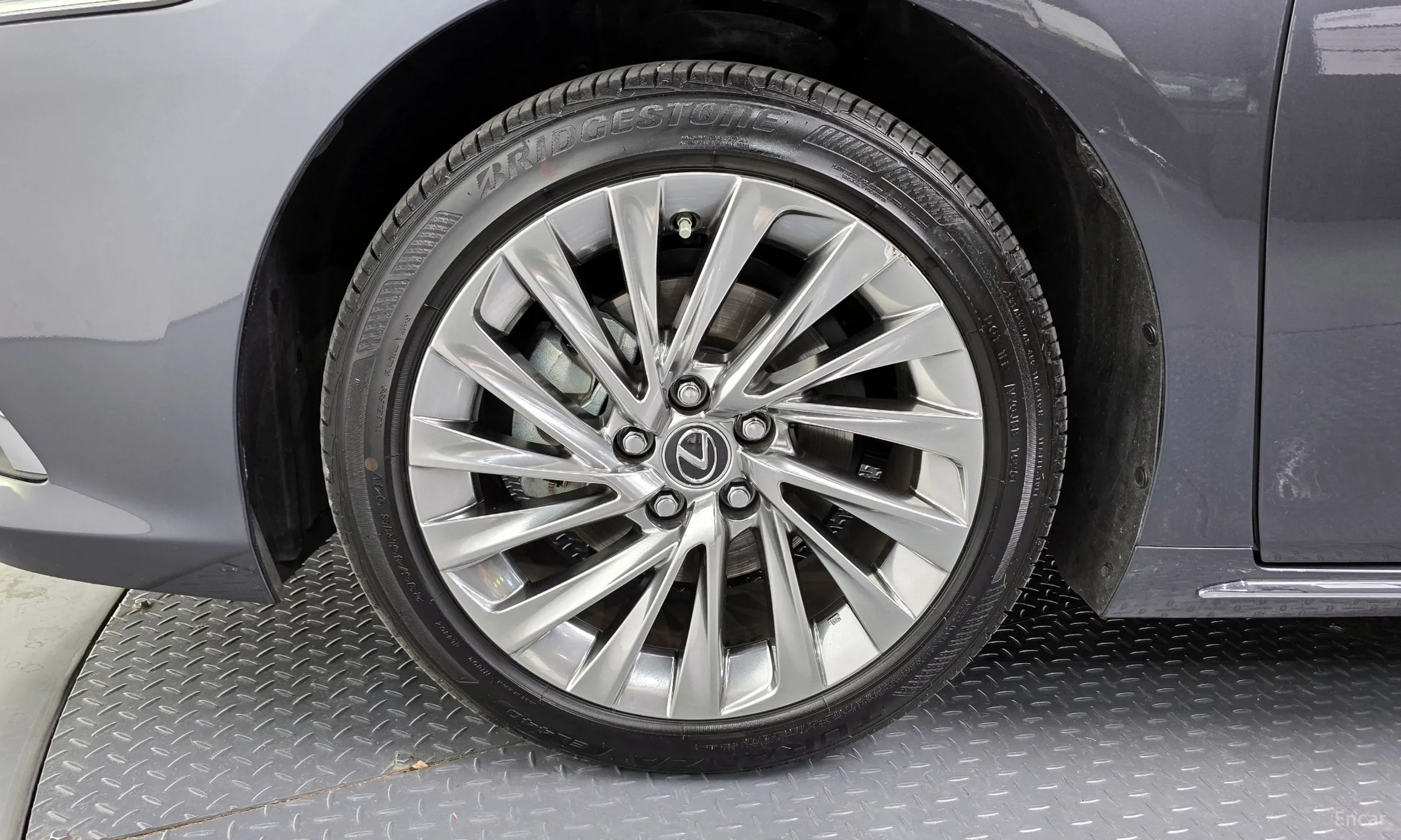 Lexus ES300h 7th Generation превью 5