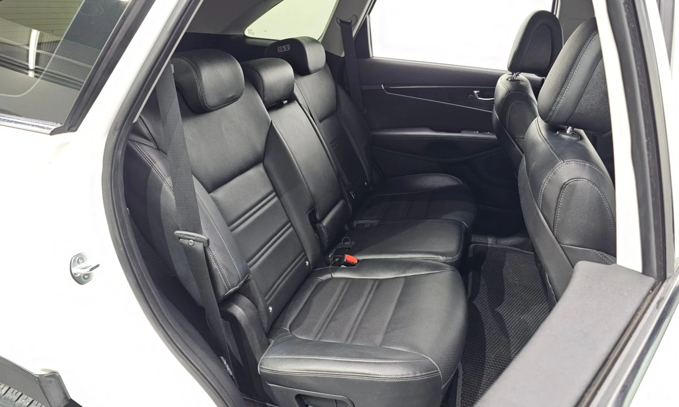 Kia Sorento превью 12