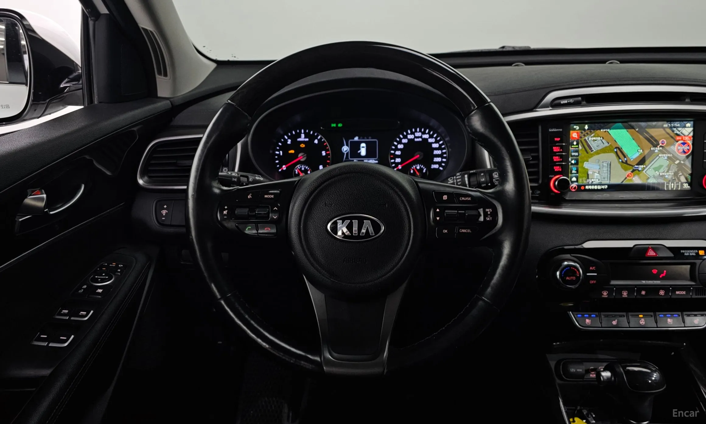 Kia Sorento превью 14