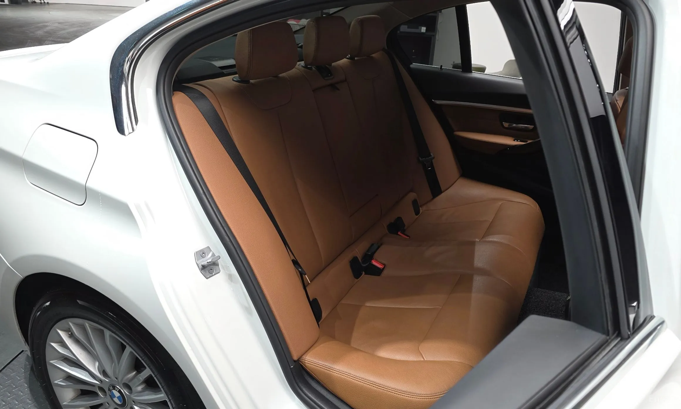 BMW 3 Series (F30) превью 11