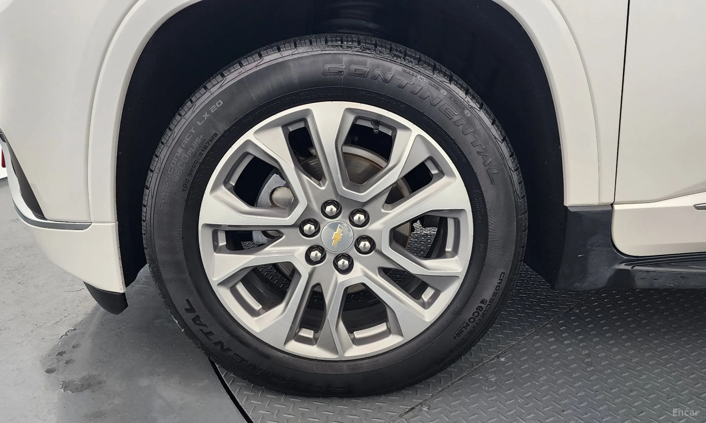 Chevrolet (GM Daewoo) Traverse превью 5
