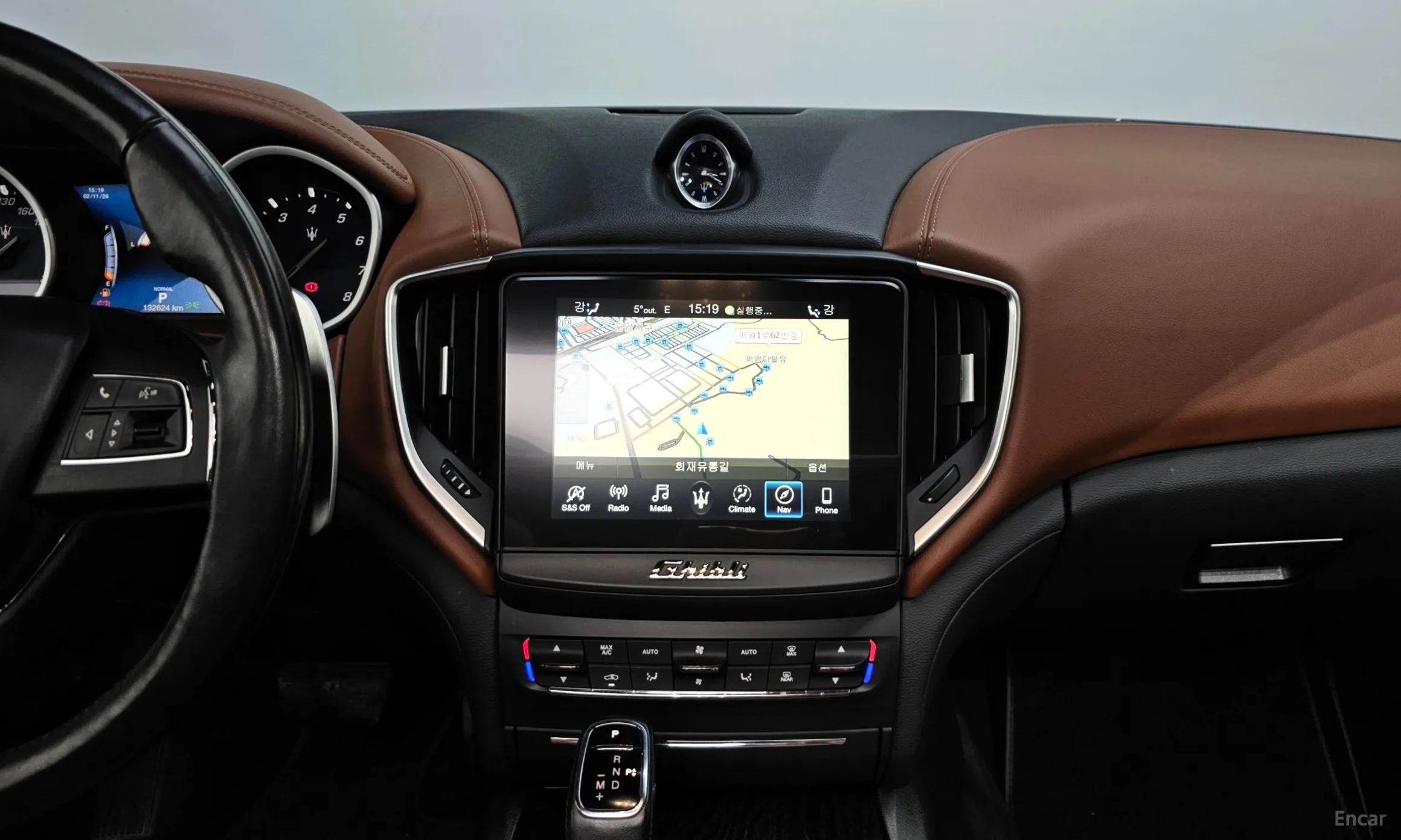 Maserati Ghibli превью 14