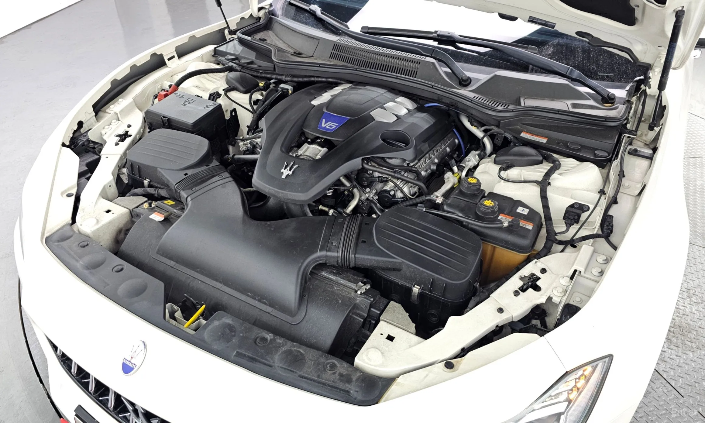 Maserati Ghibli превью 6
