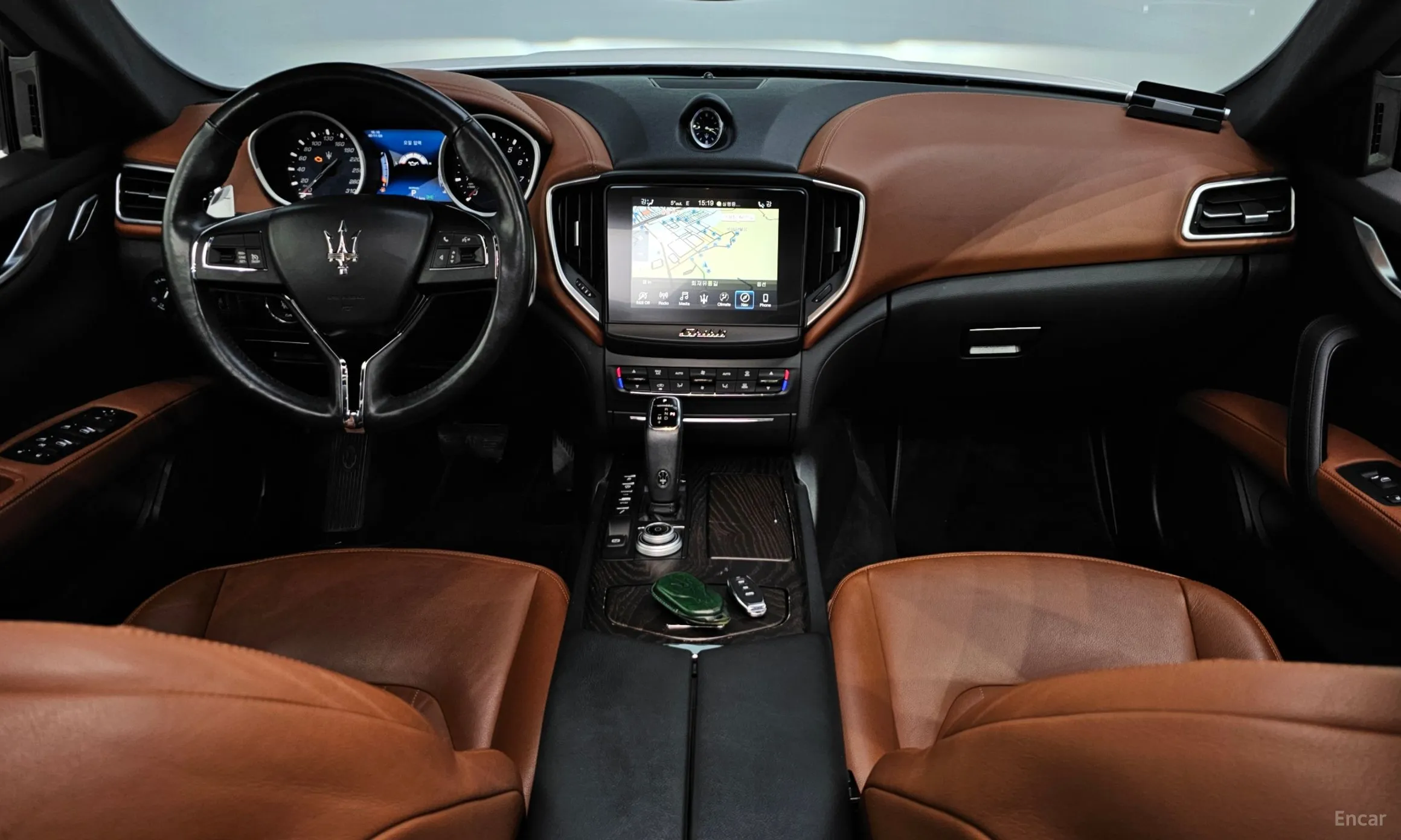 Maserati Ghibli превью 7