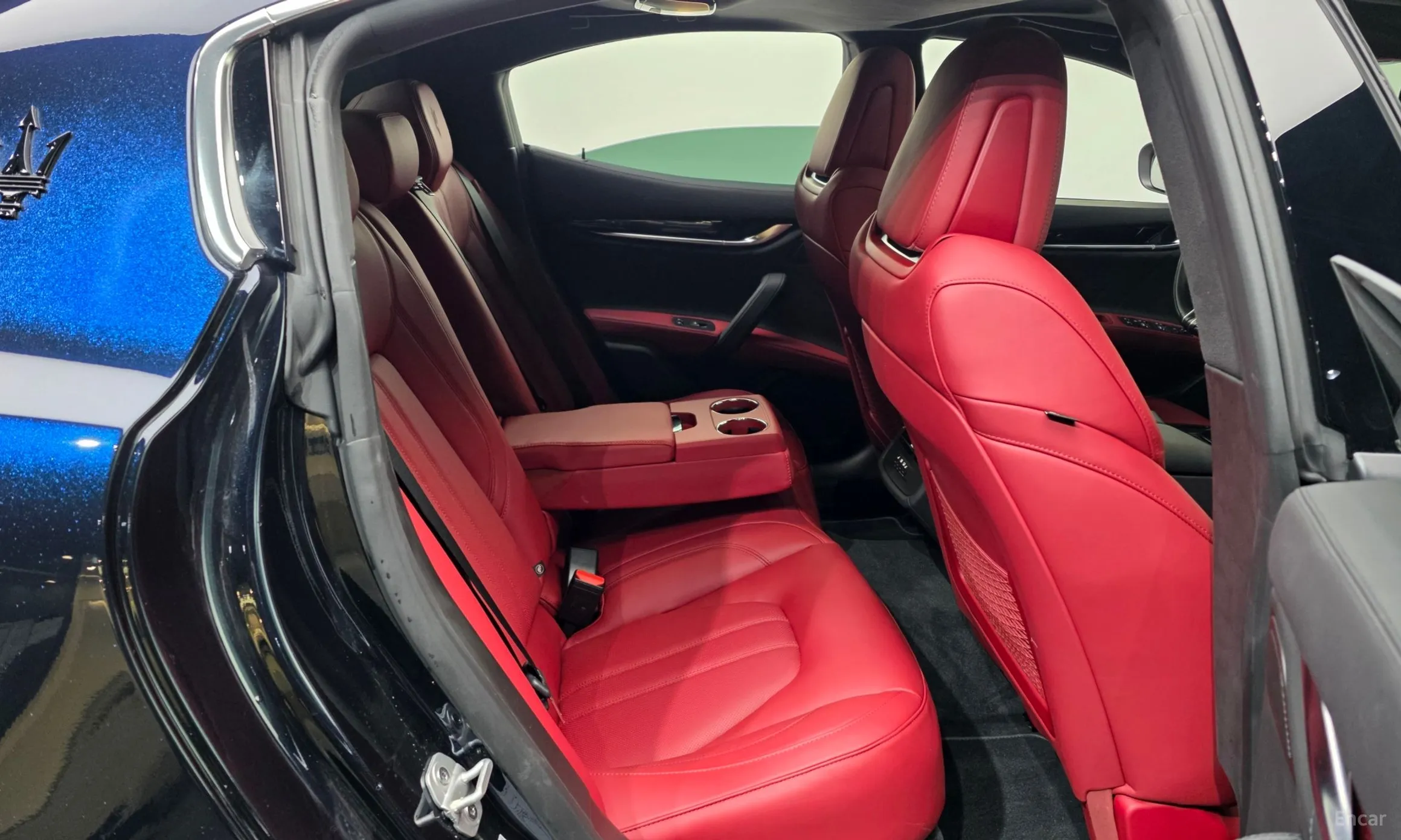 Maserati Ghibli превью 12