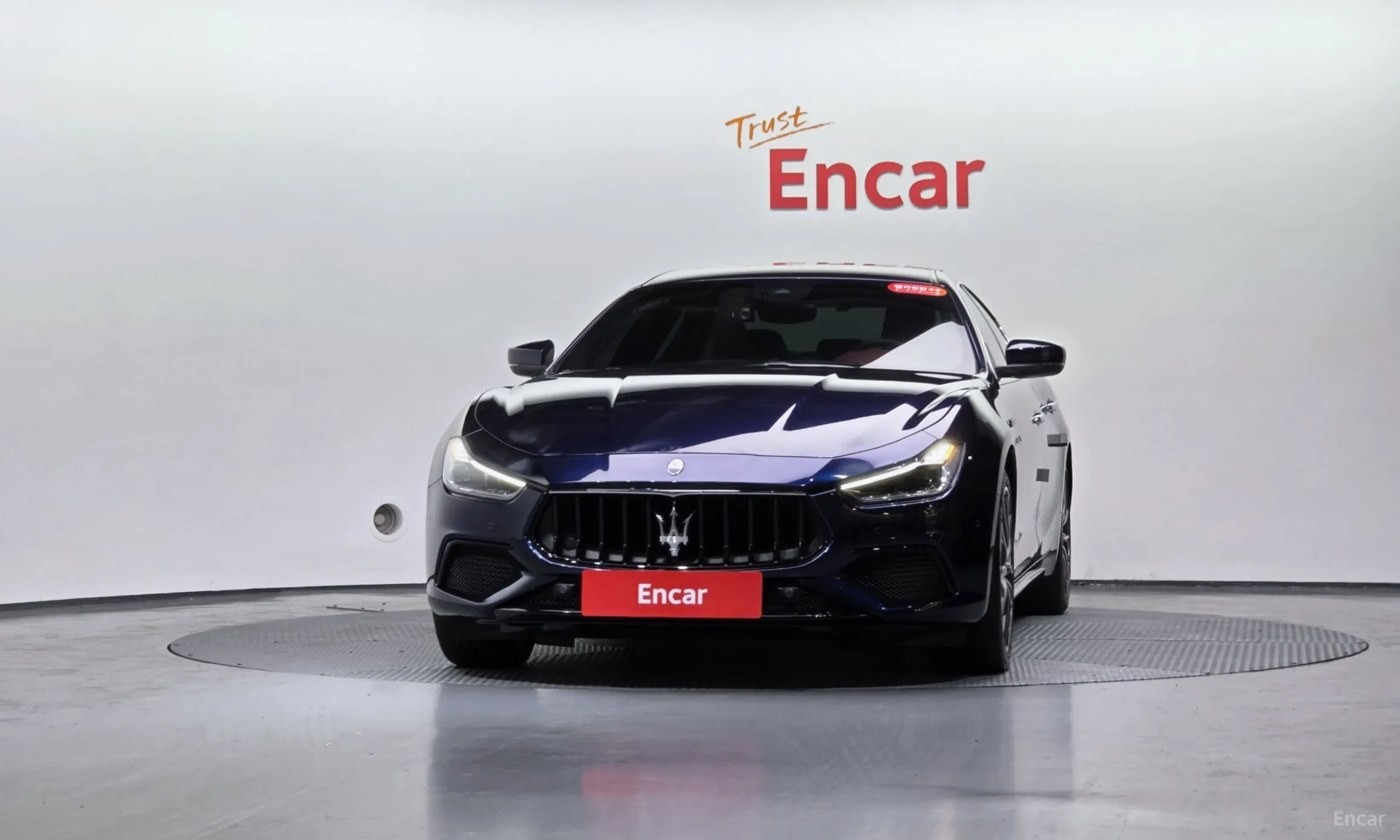 Maserati Ghibli превью 3