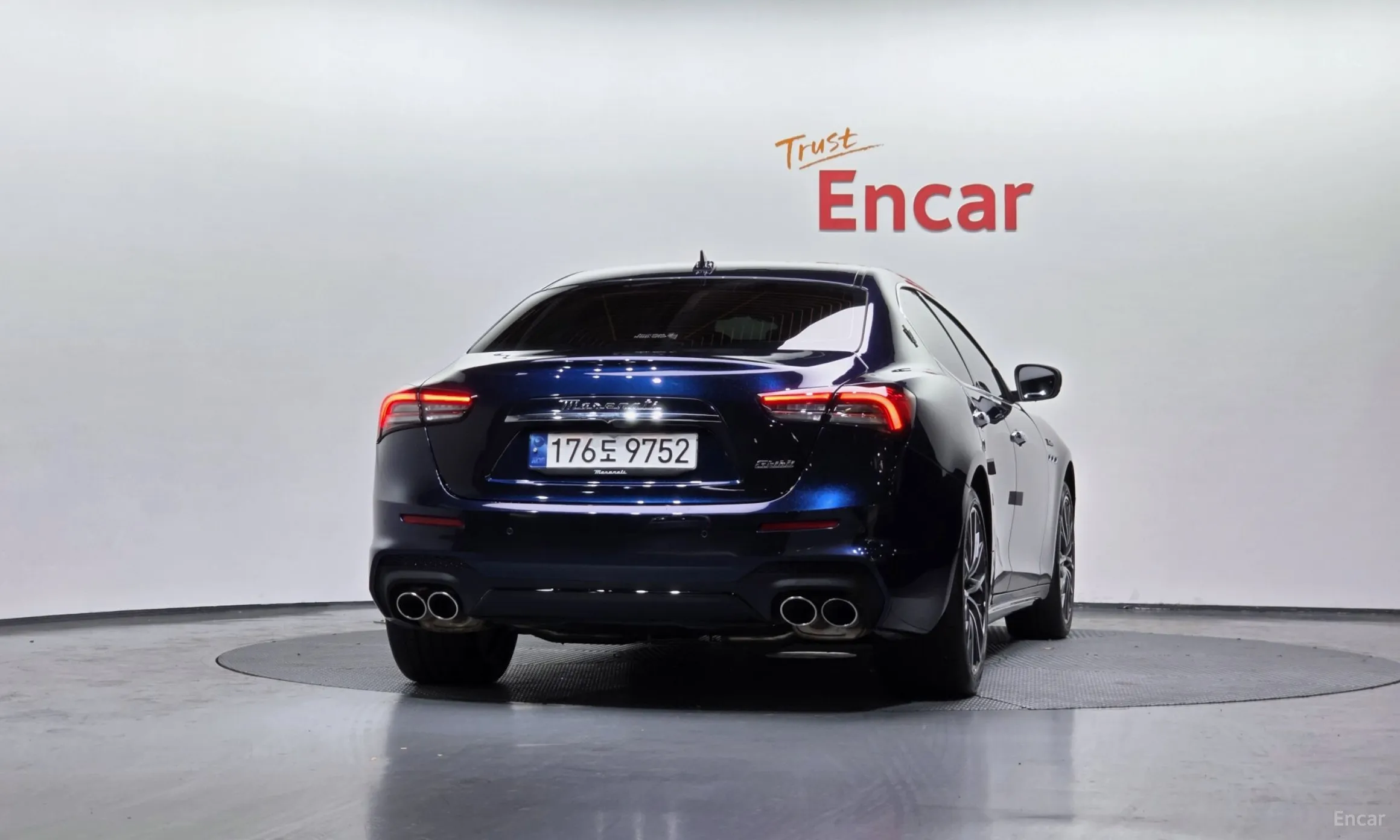 Maserati Ghibli превью 4
