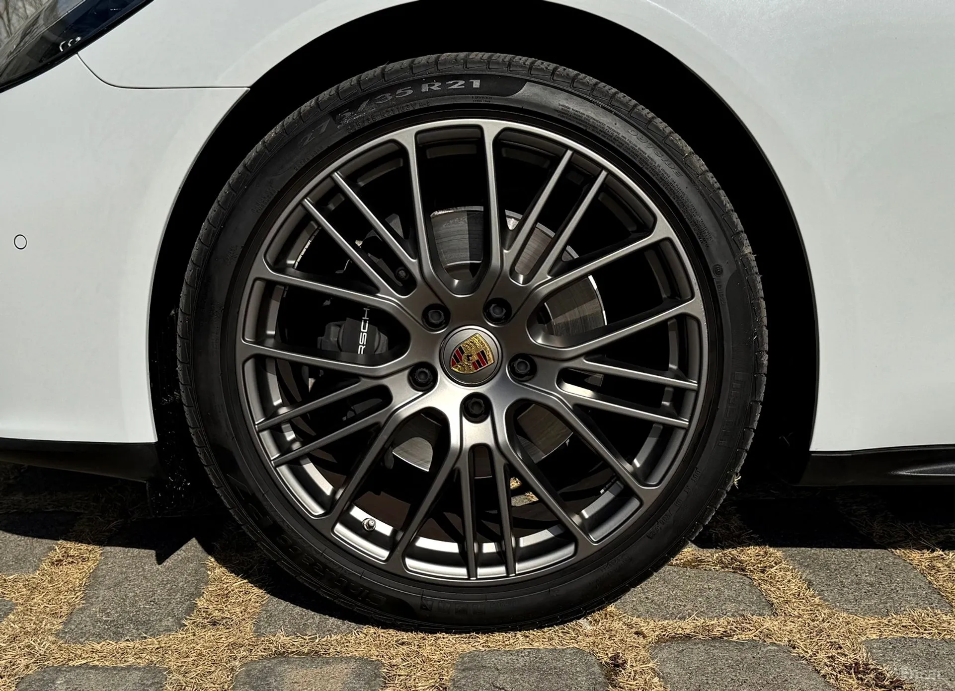 Porsche Panamera (971) превью 8