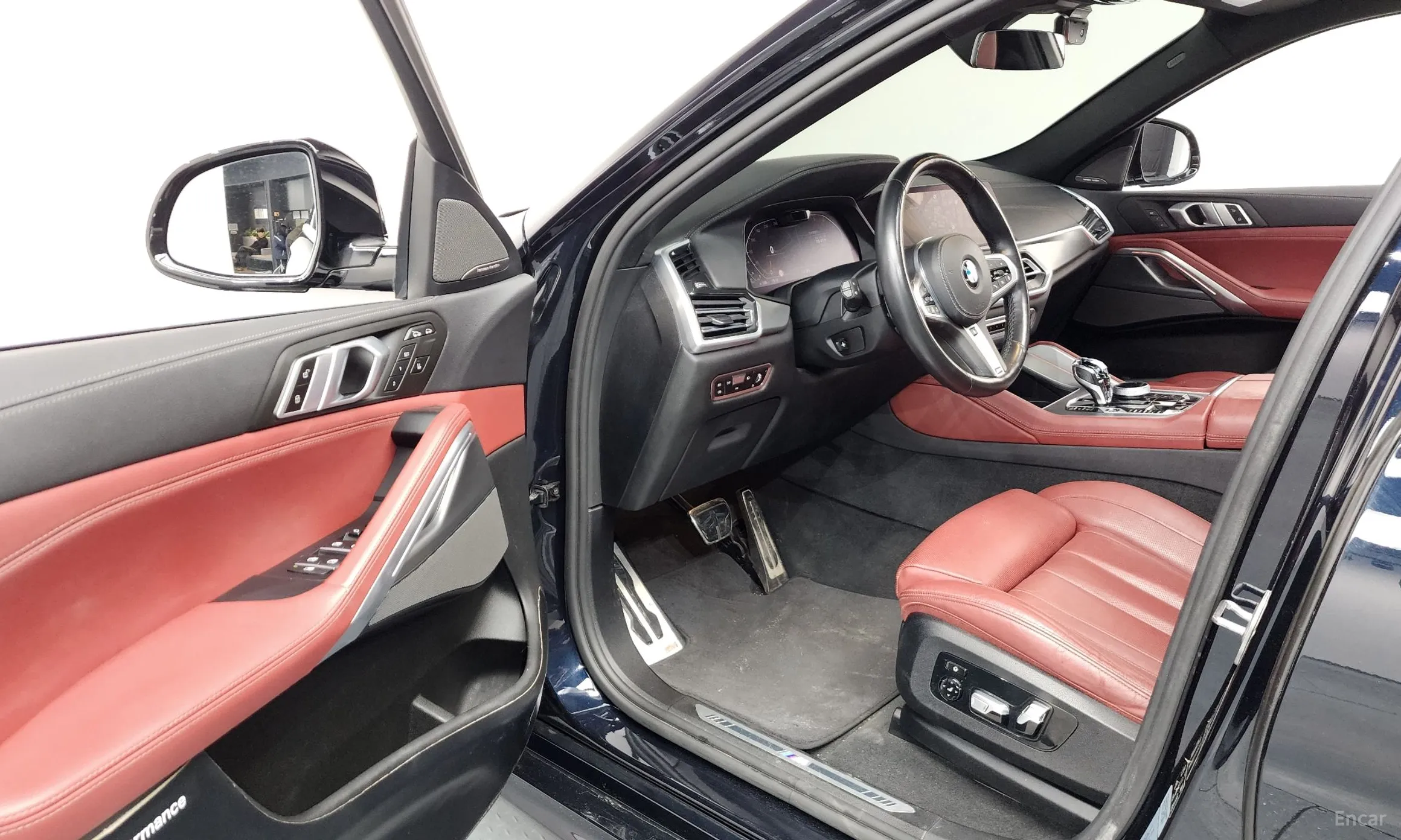 BMW X6 (G06) превью 10