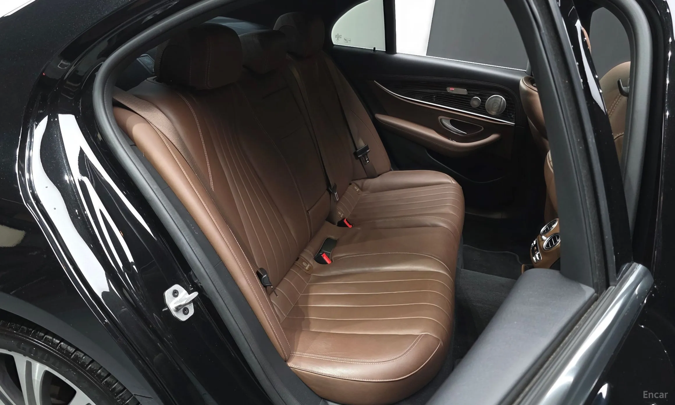 Mercedes Benz E-Class W213 превью 12