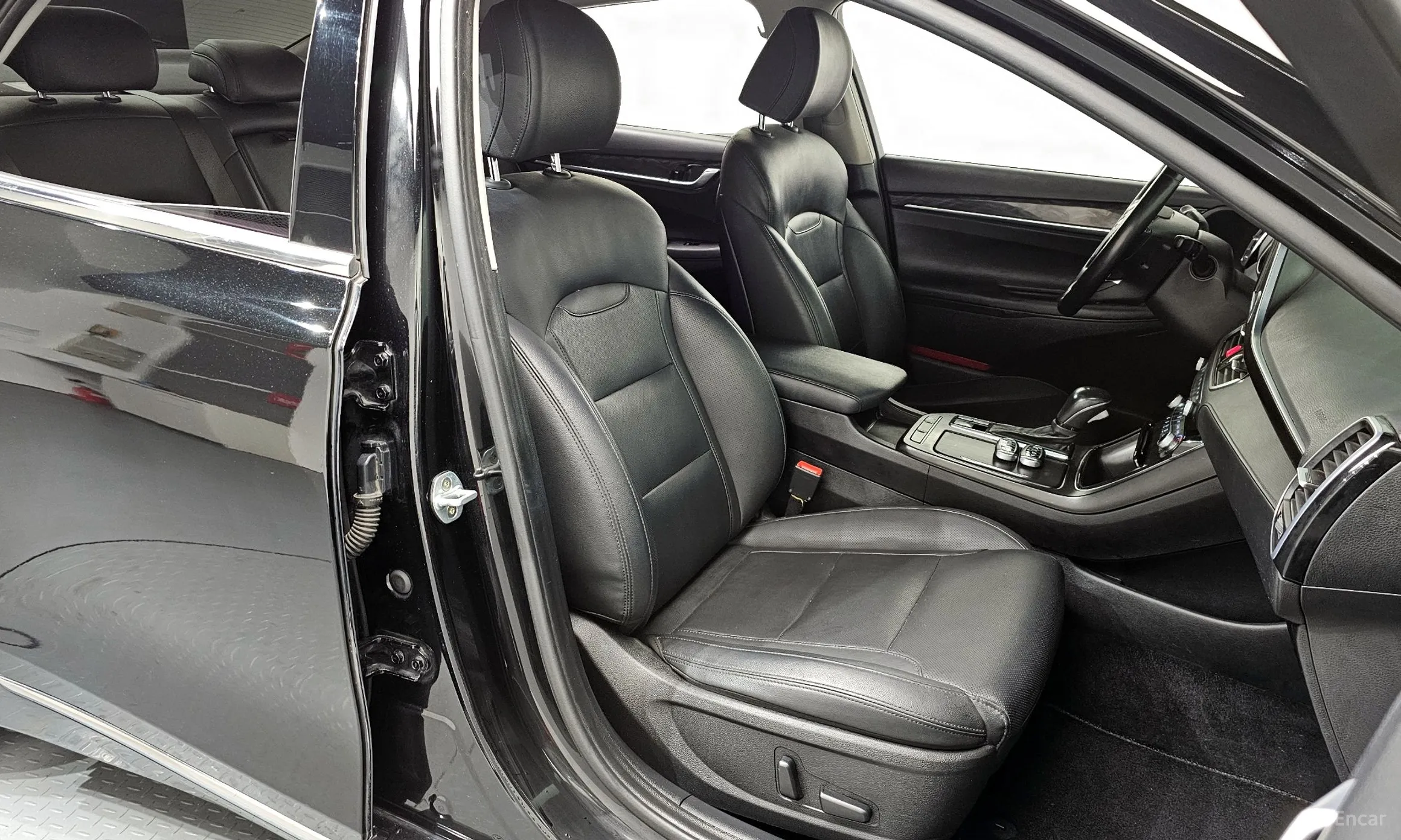 Hyundai Grandeur IG превью 10