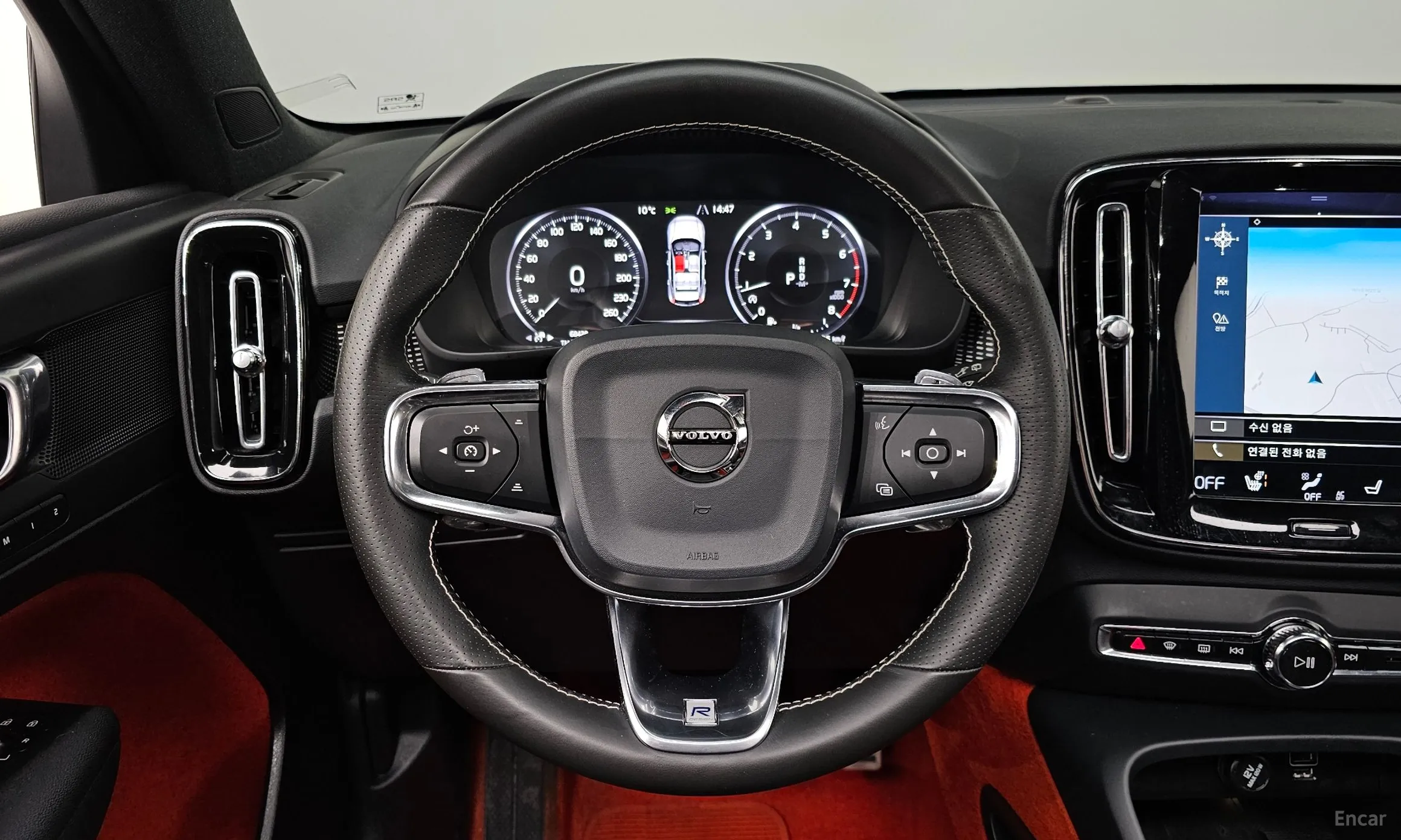 Volvo XC40 превью 13