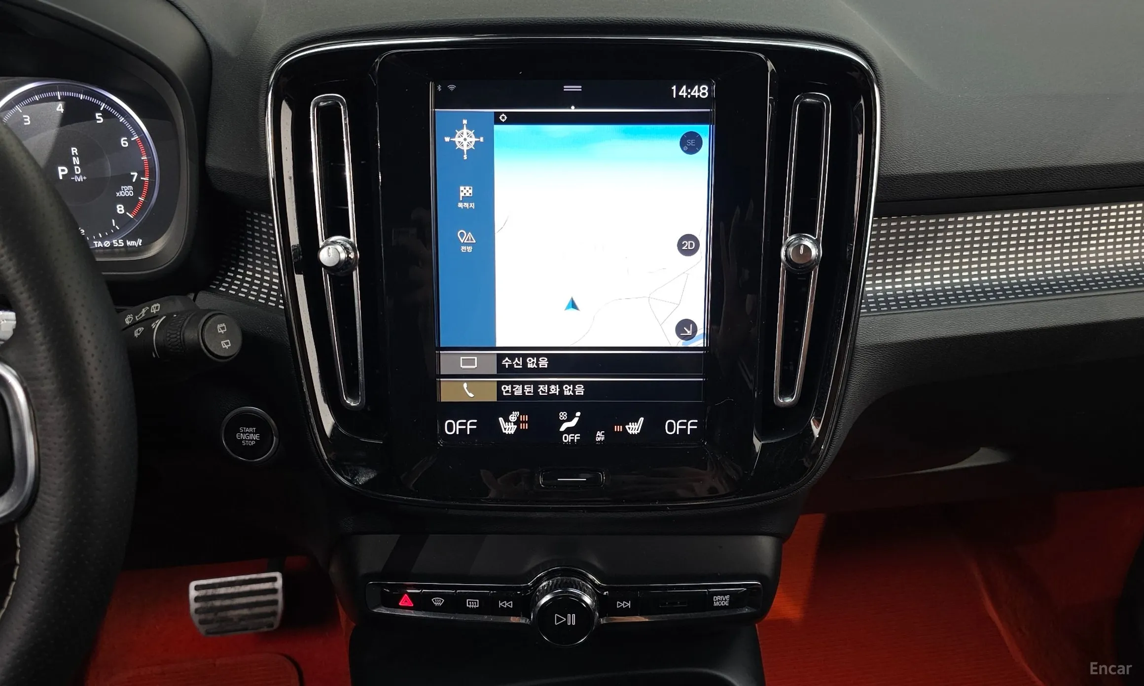 Volvo XC40 превью 14