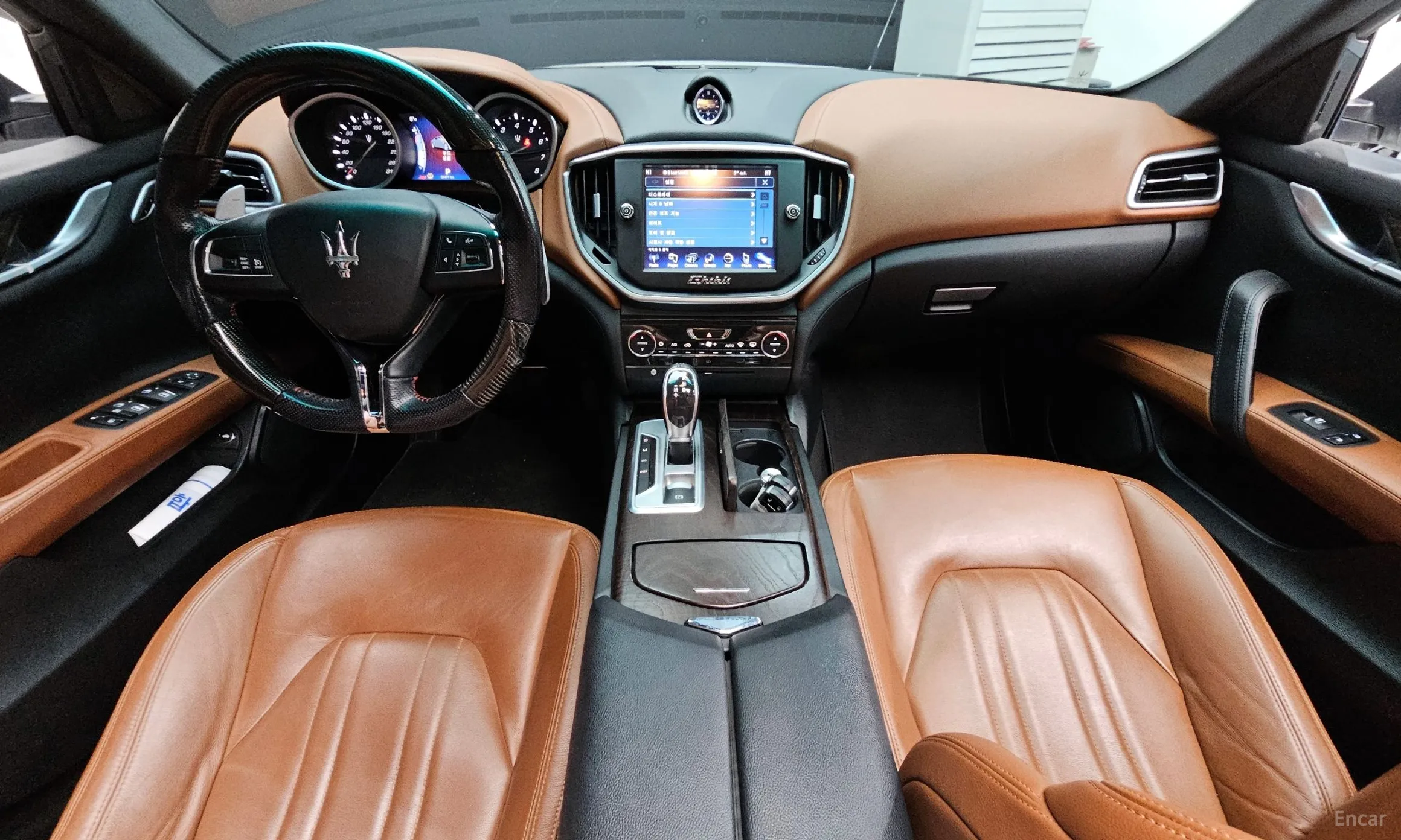Maserati Ghibli превью 7
