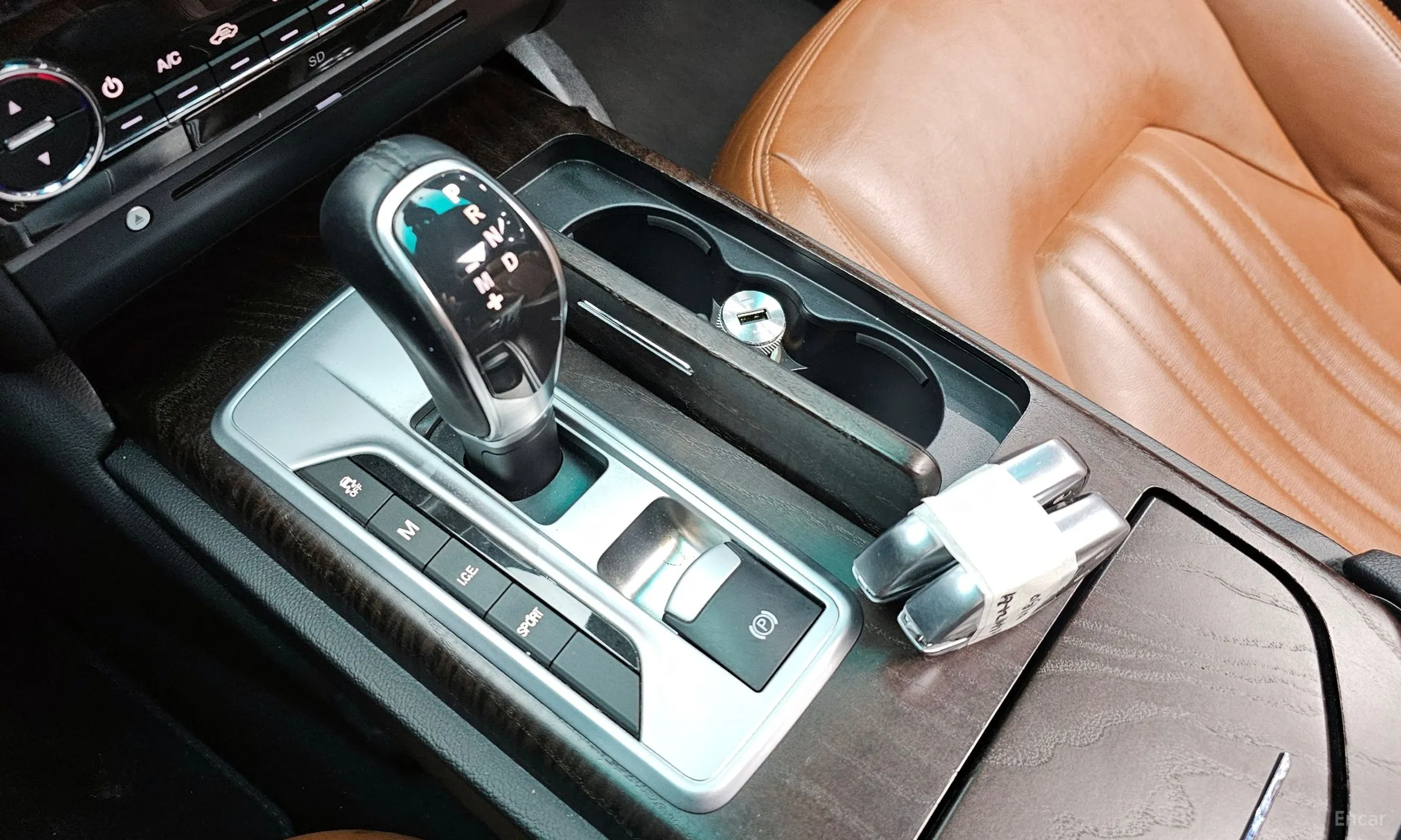 Maserati Ghibli превью 9