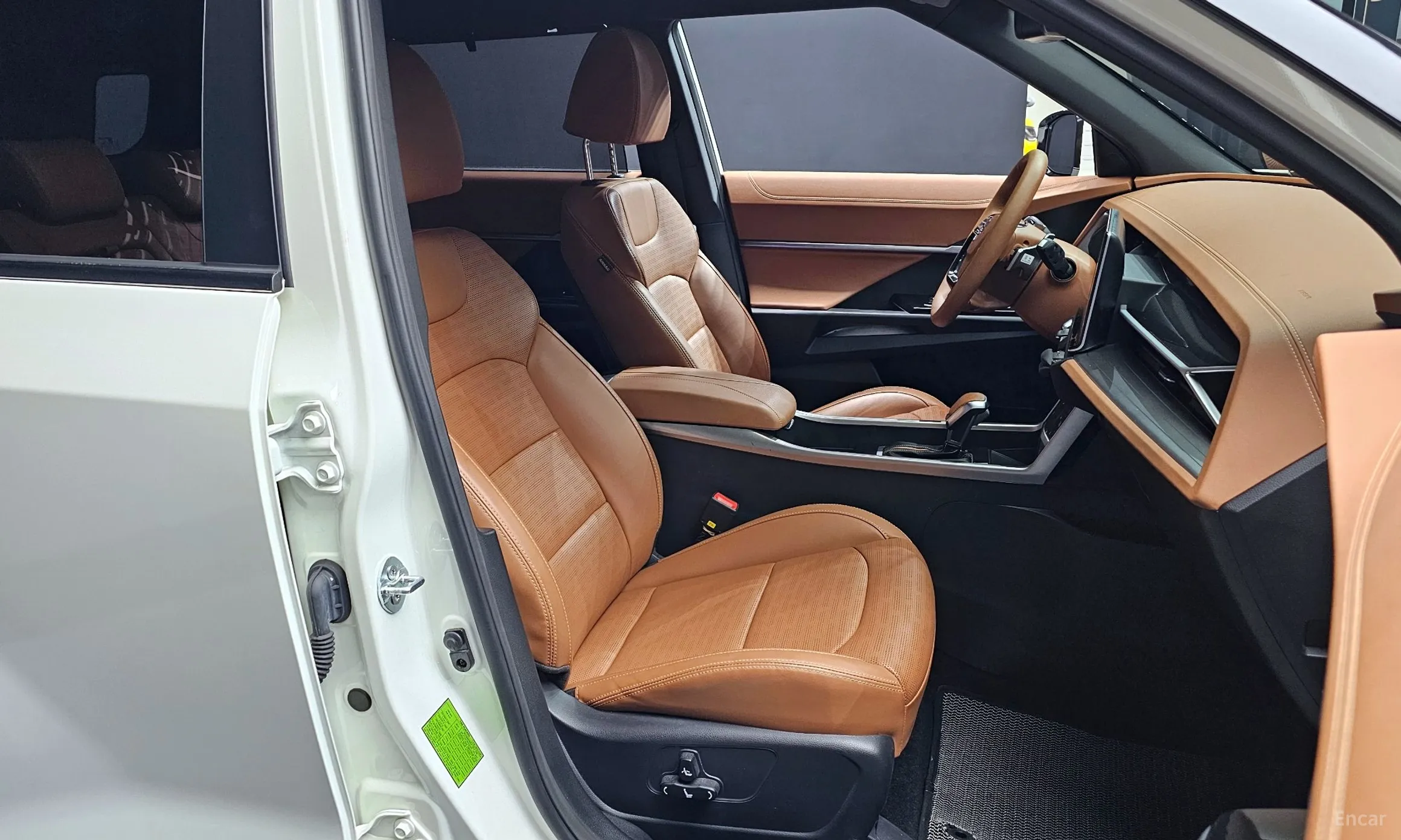 KG Mobility (SsangYong) Torres превью 10