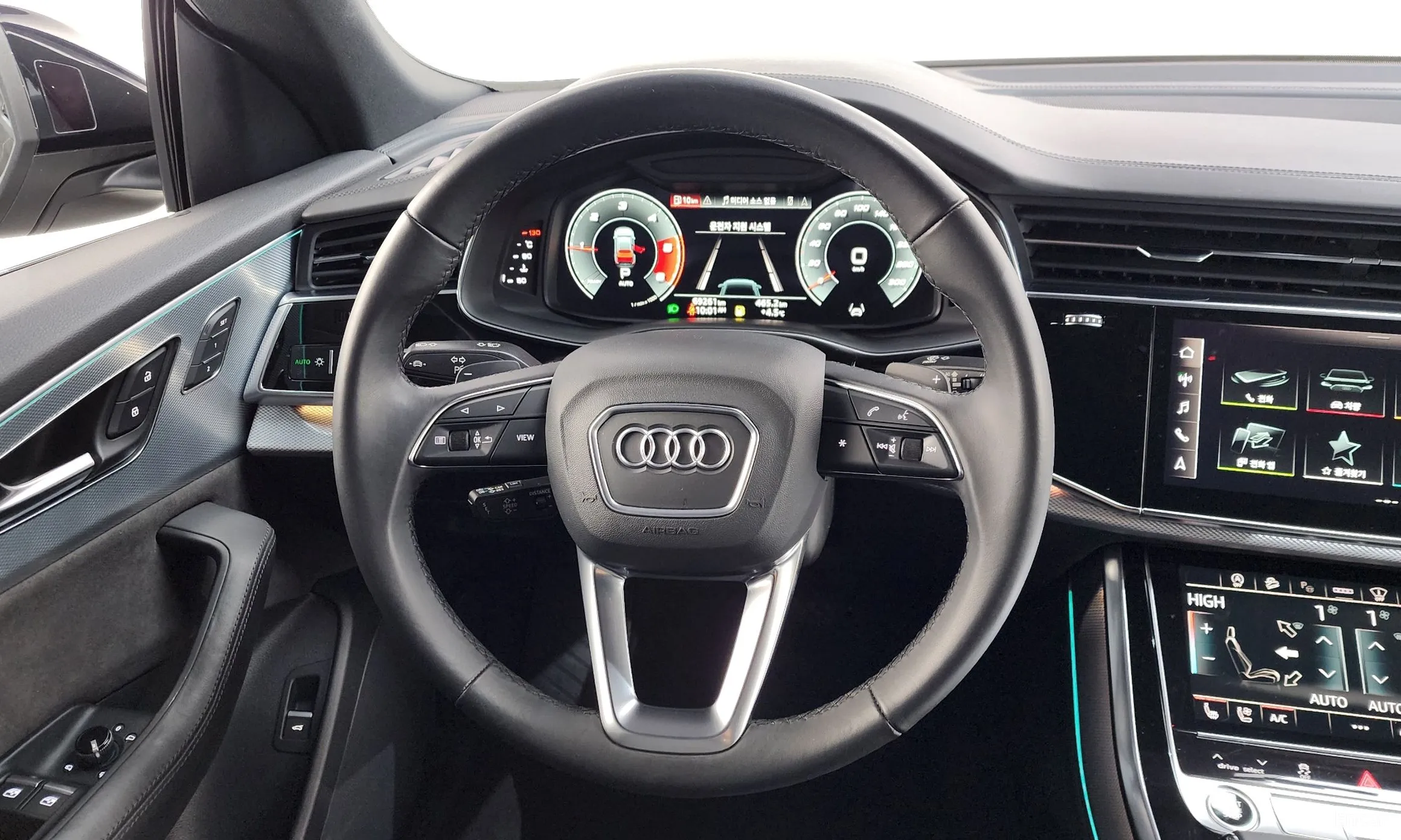 Audi Q8 (4M) превью 13