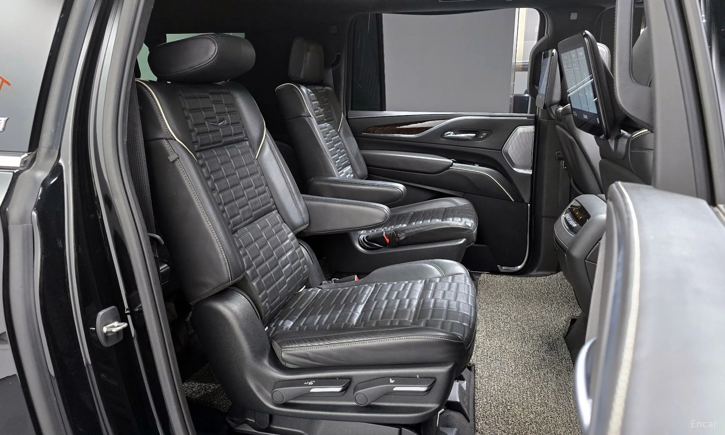 Cadillac Escalade 5th Generation превью 11