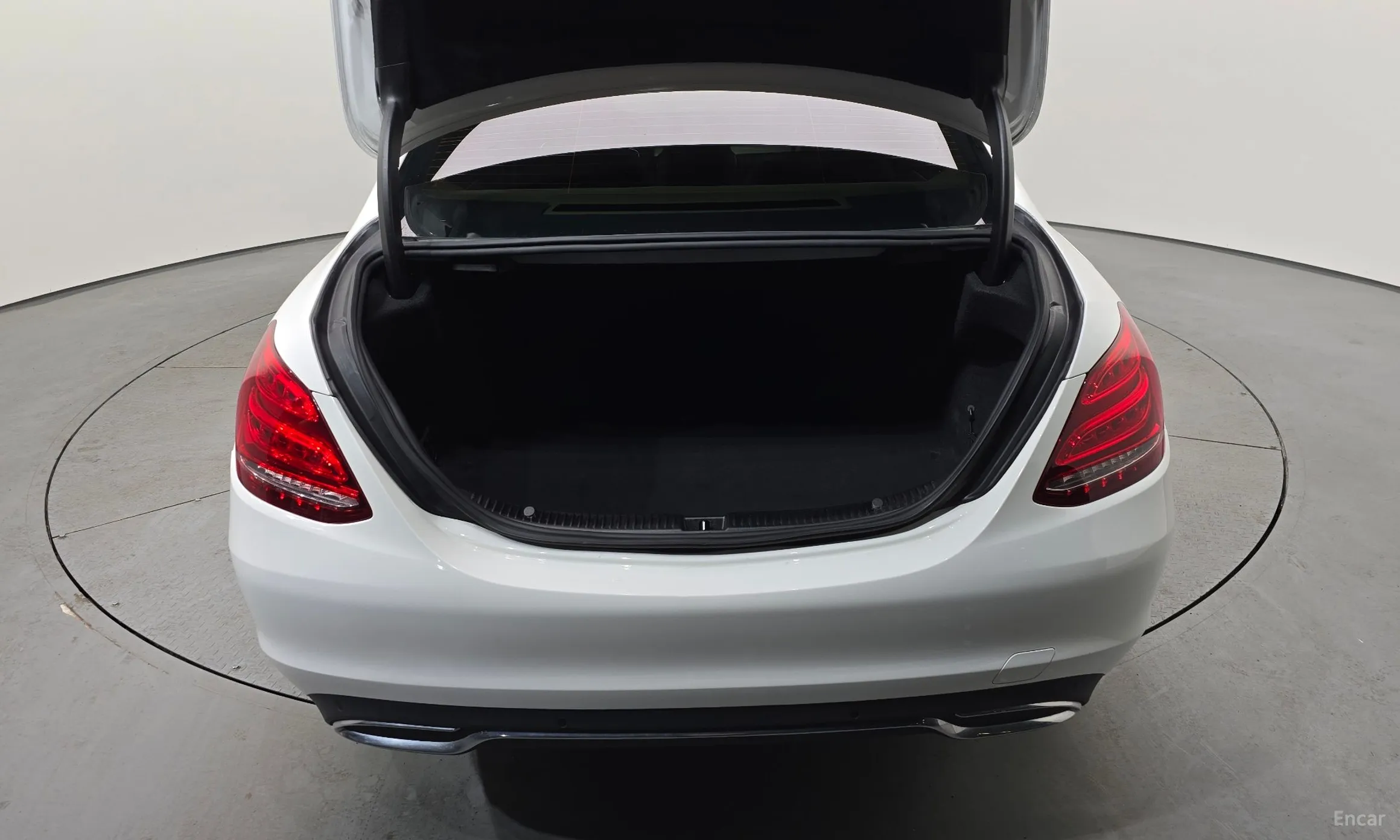 Mercedes Benz C-Class W205 превью 20