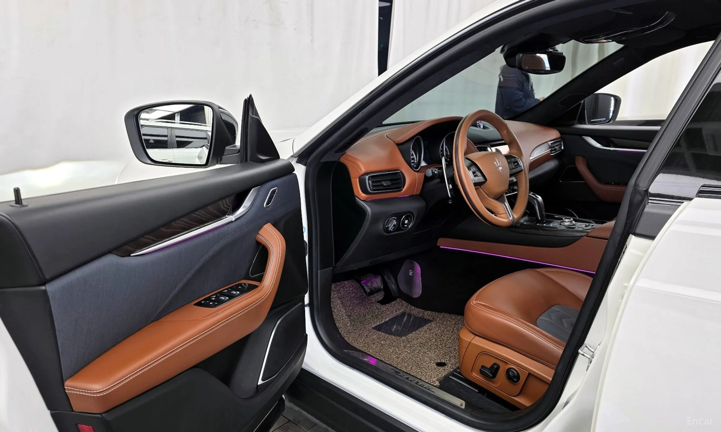 Maserati Levante превью 10