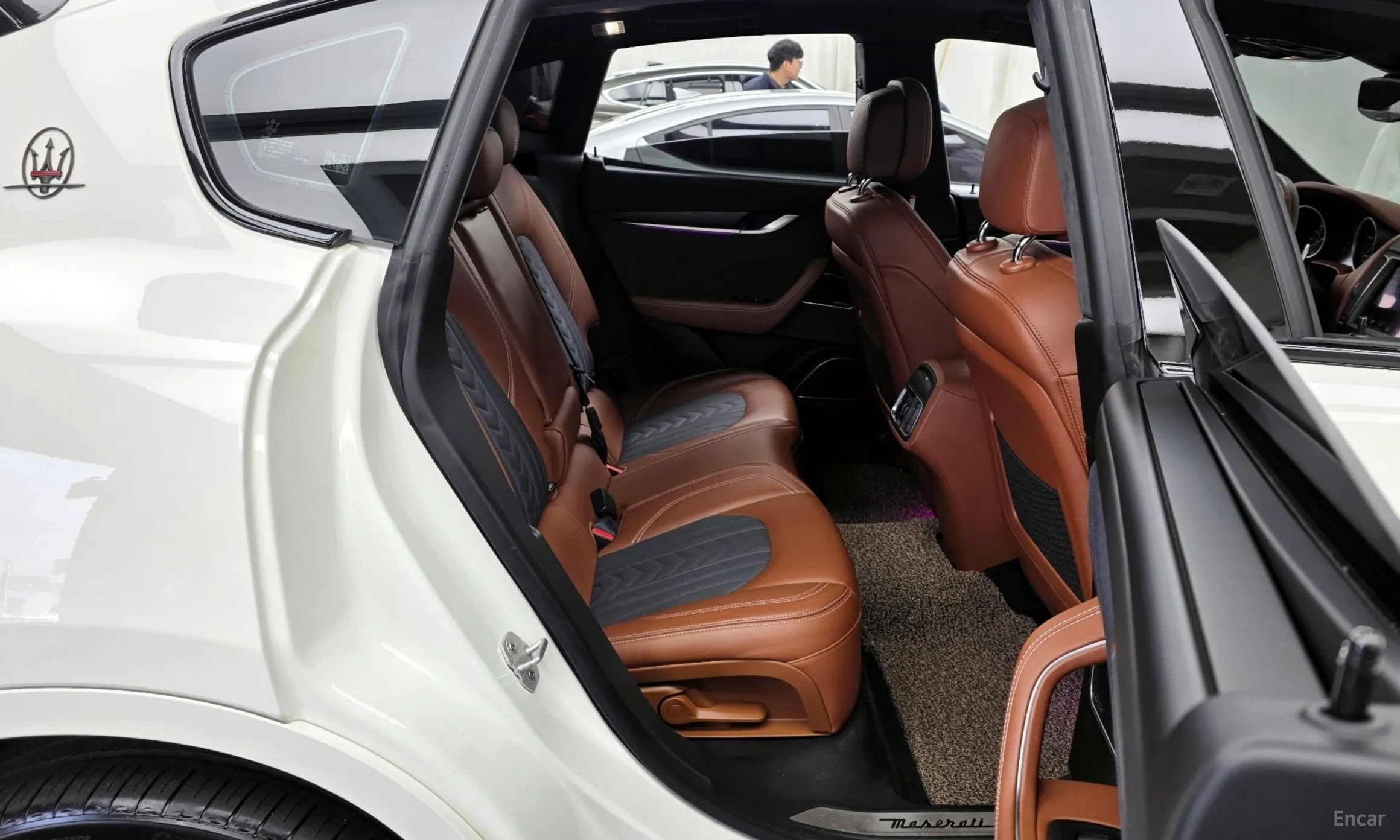 Maserati Levante превью 12