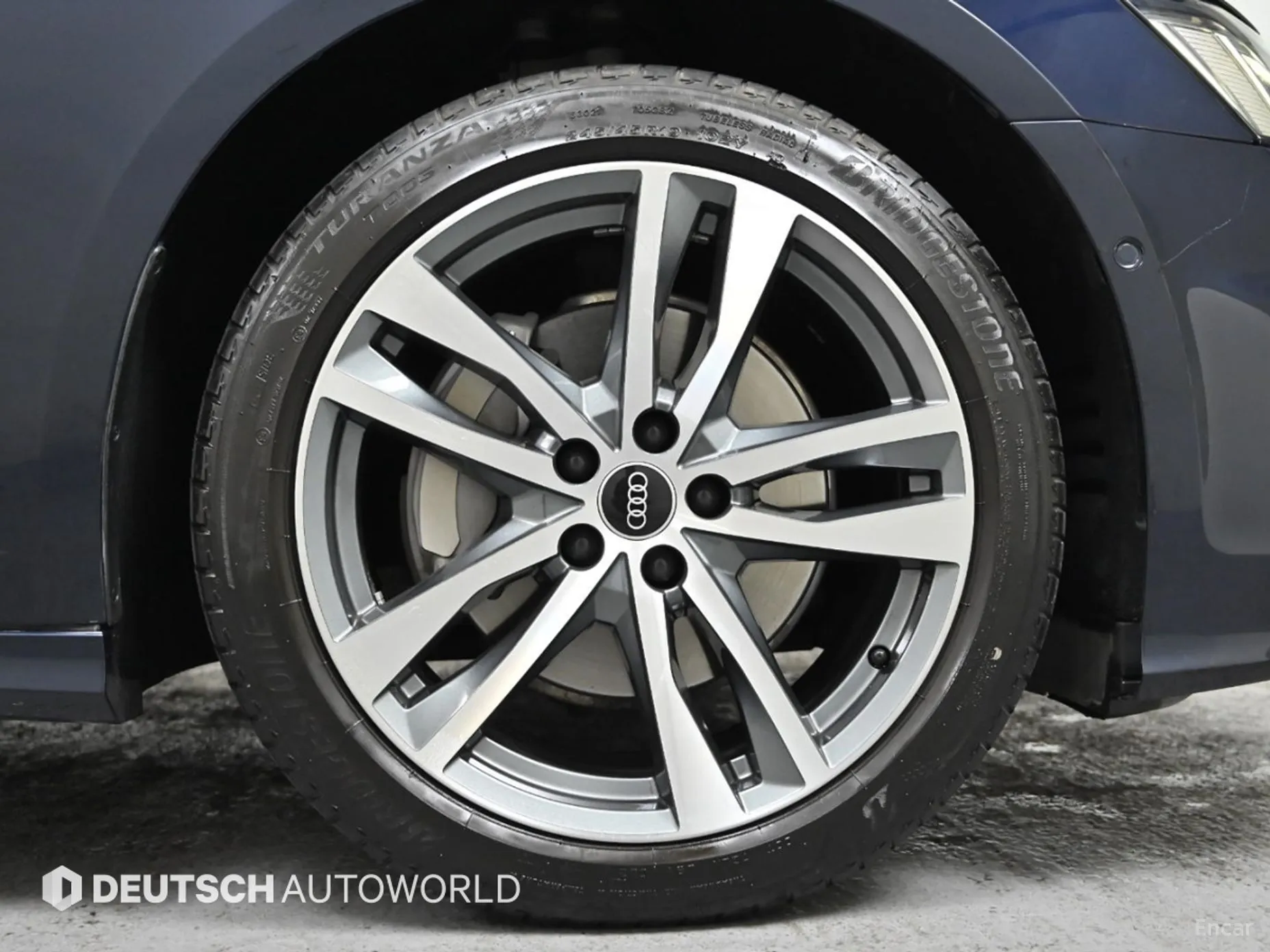 Audi A6 (C8) превью 5