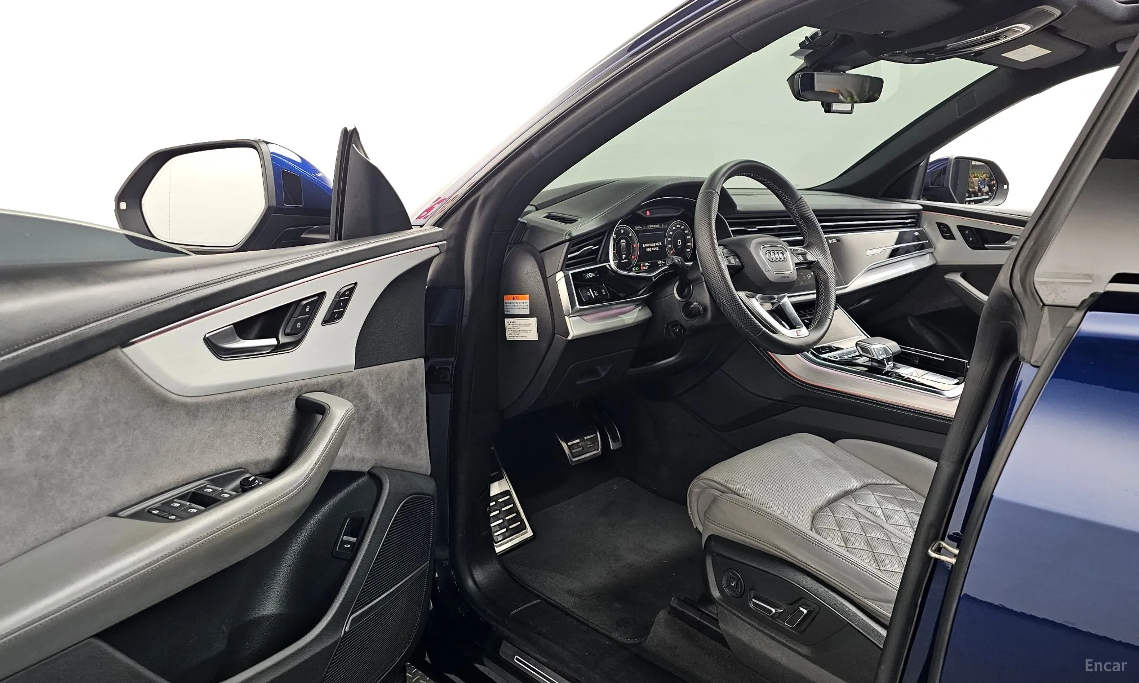 Audi Q8 (4M) превью 10