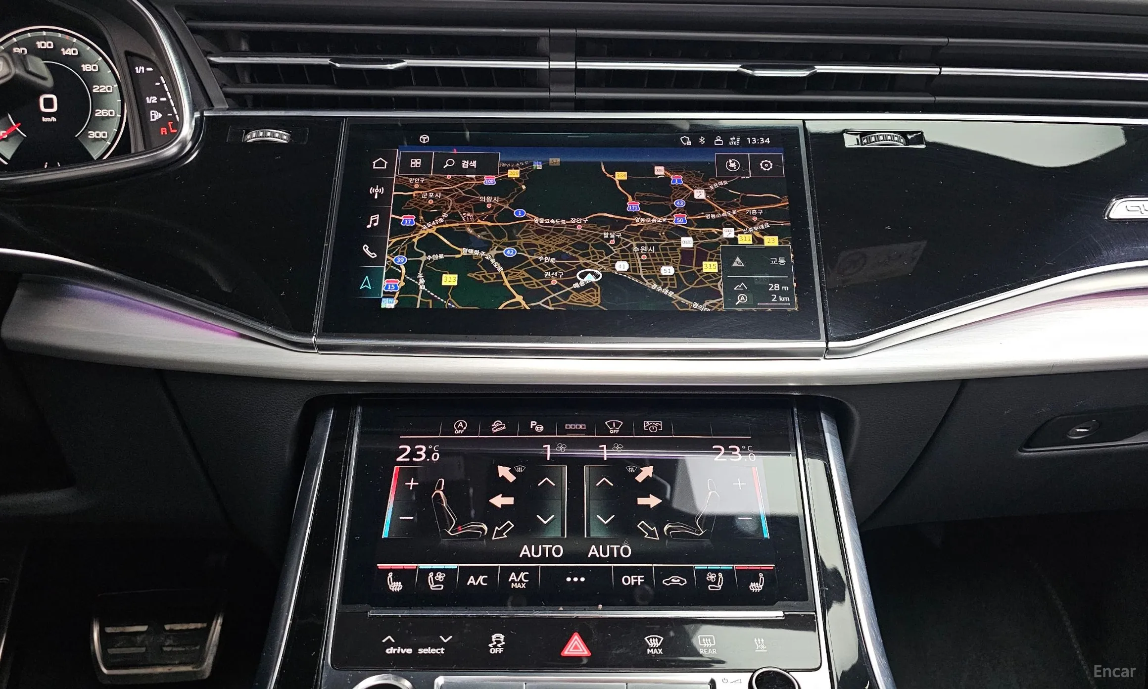Audi Q8 (4M) превью 14