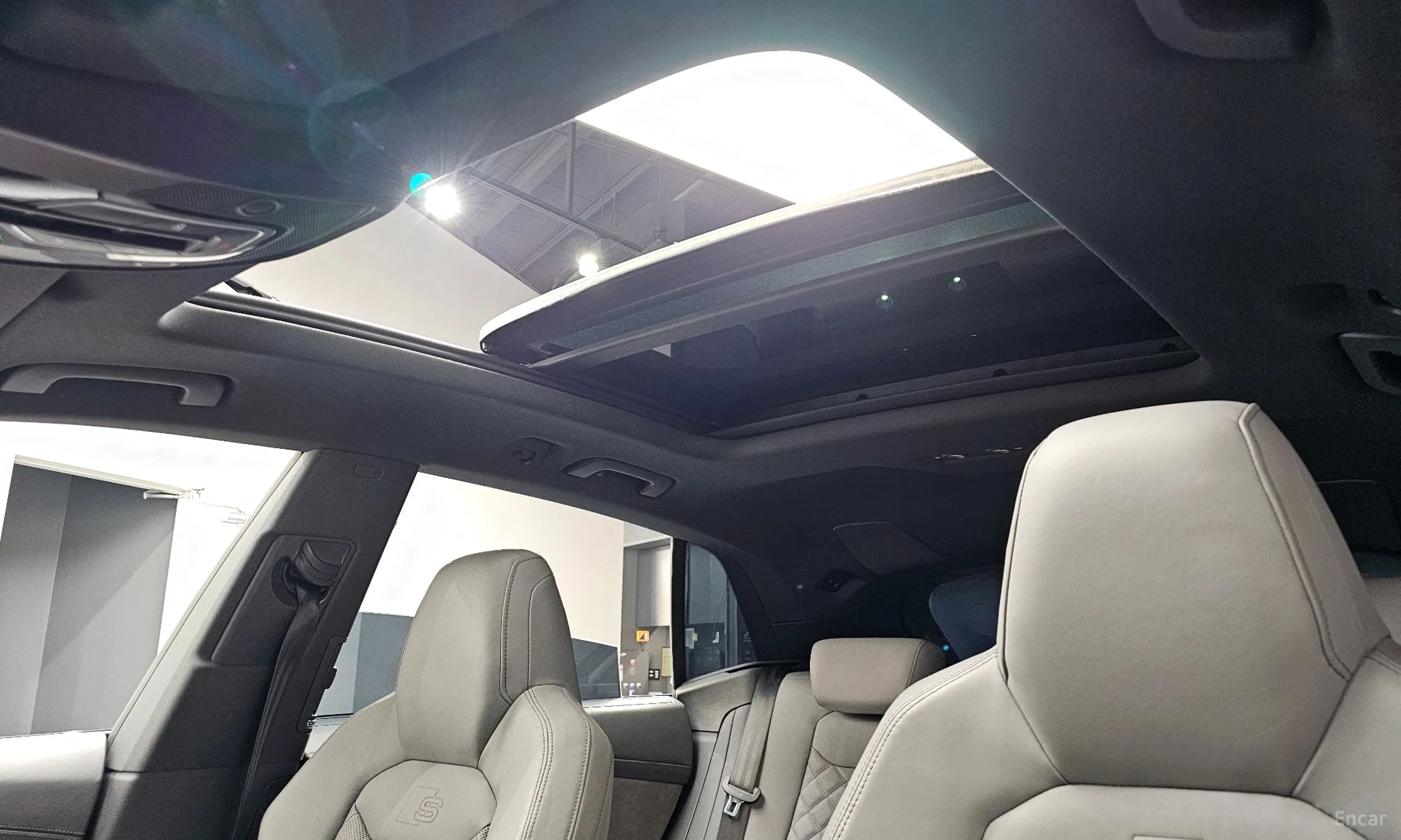 Audi Q8 (4M) превью 19