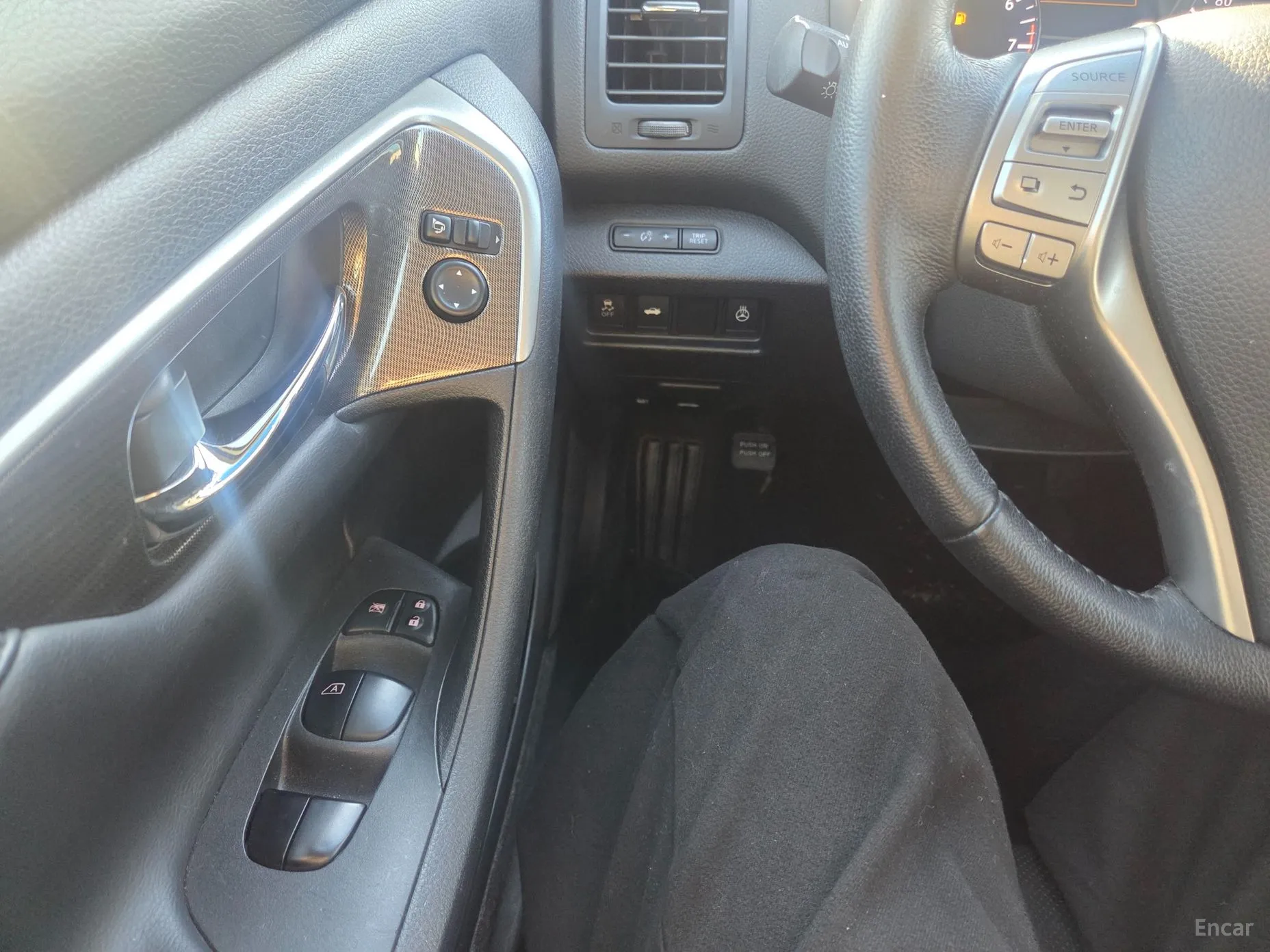 Nissan Altima превью 11