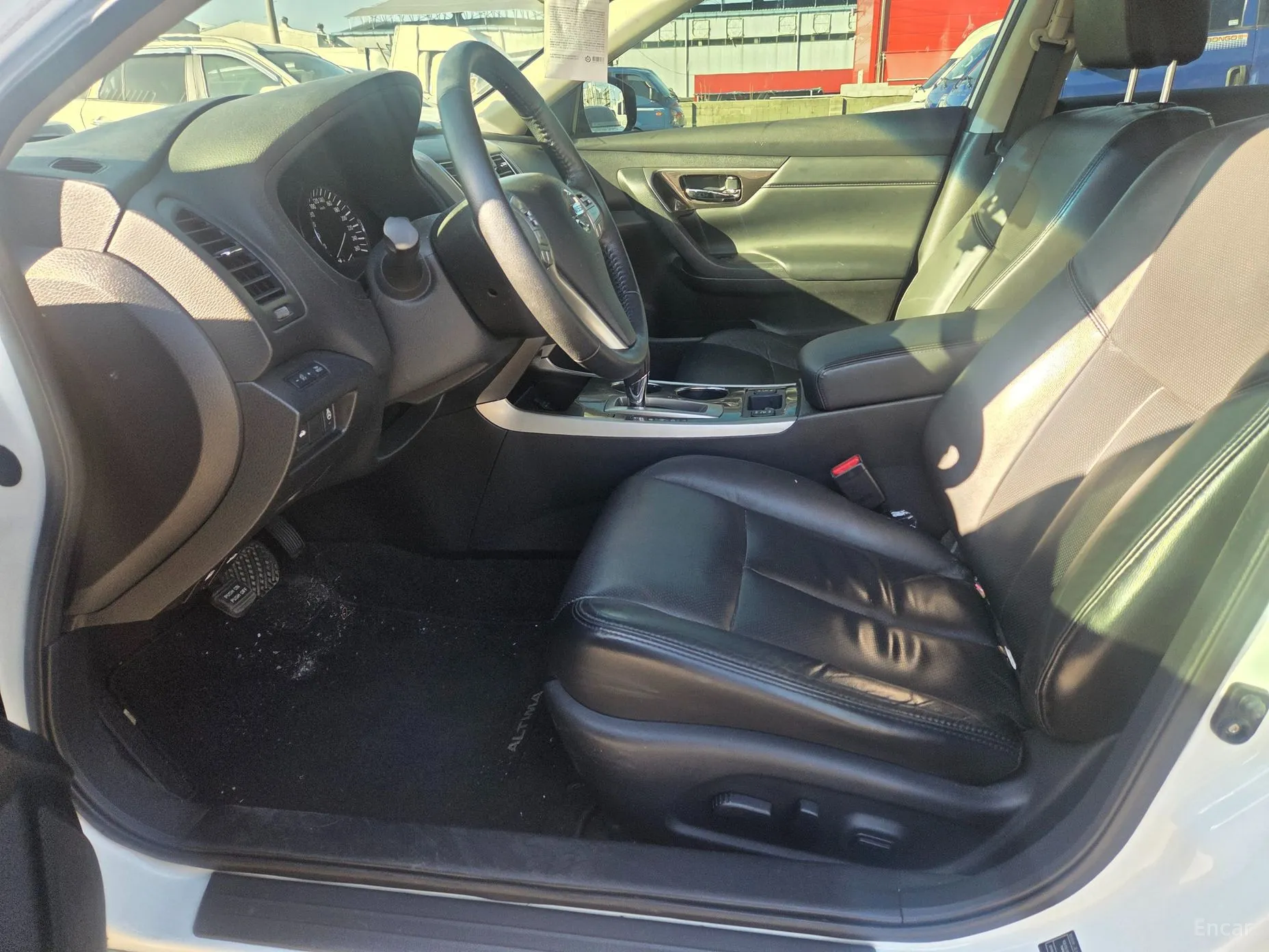 Nissan Altima превью 5