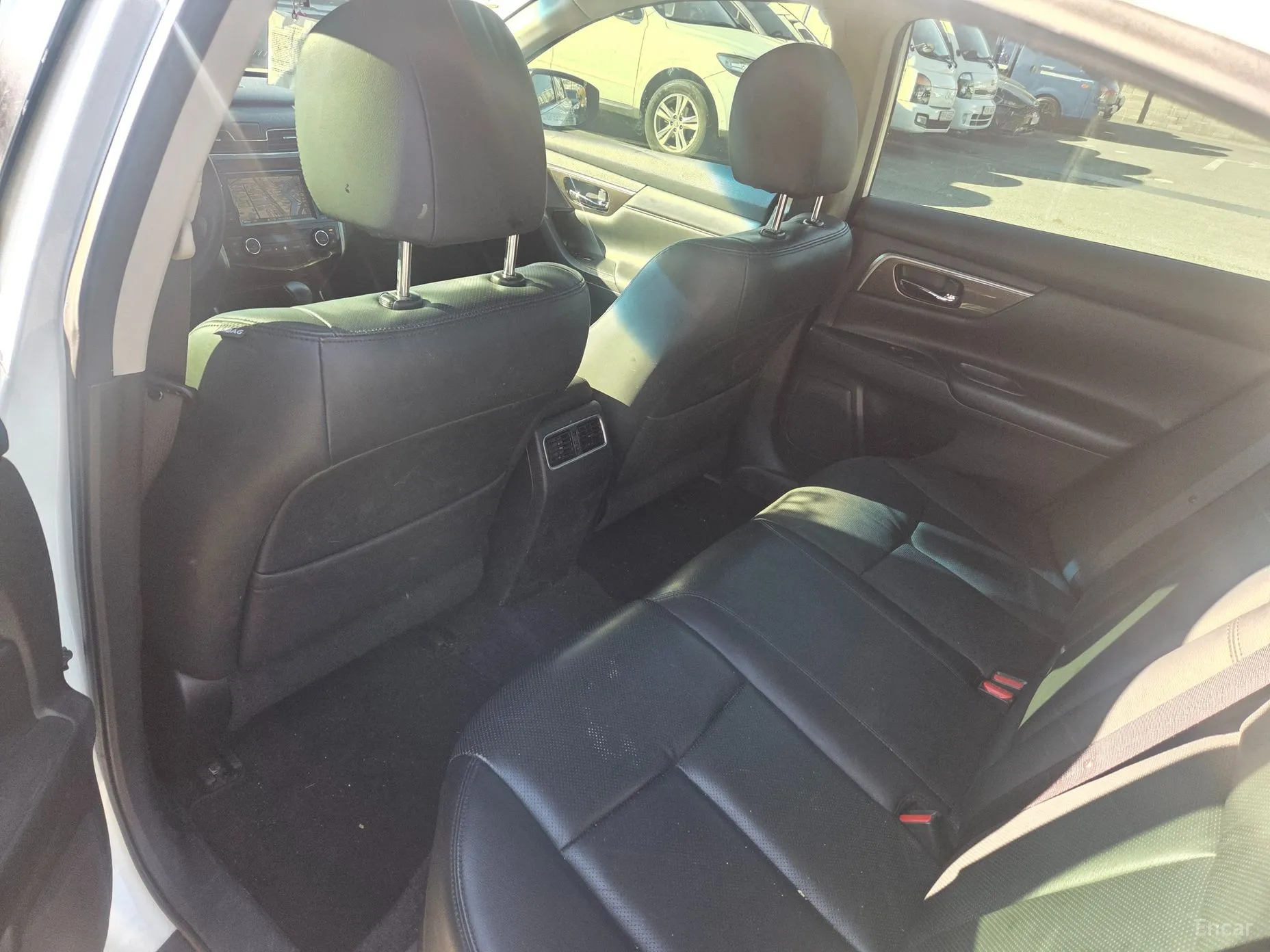 Nissan Altima превью 6