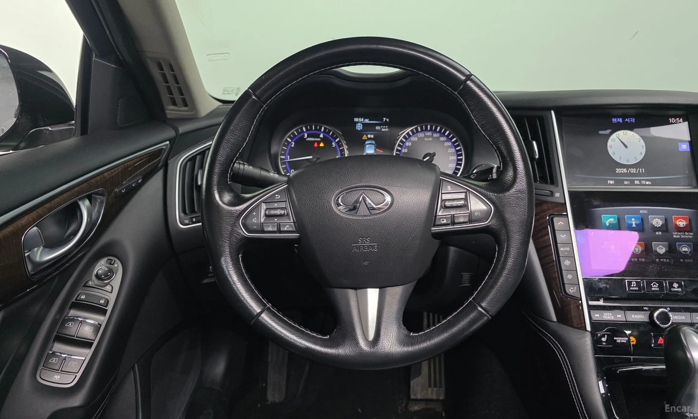 Infiniti Q50 превью 13