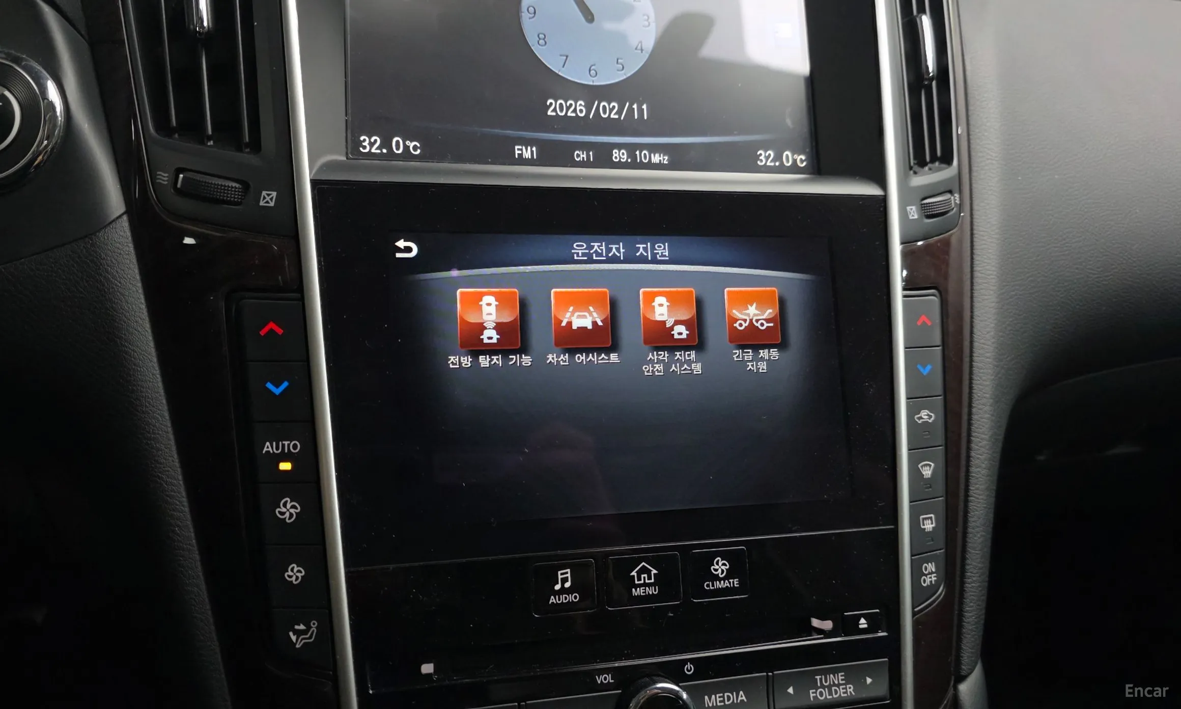 Infiniti Q50 превью 16