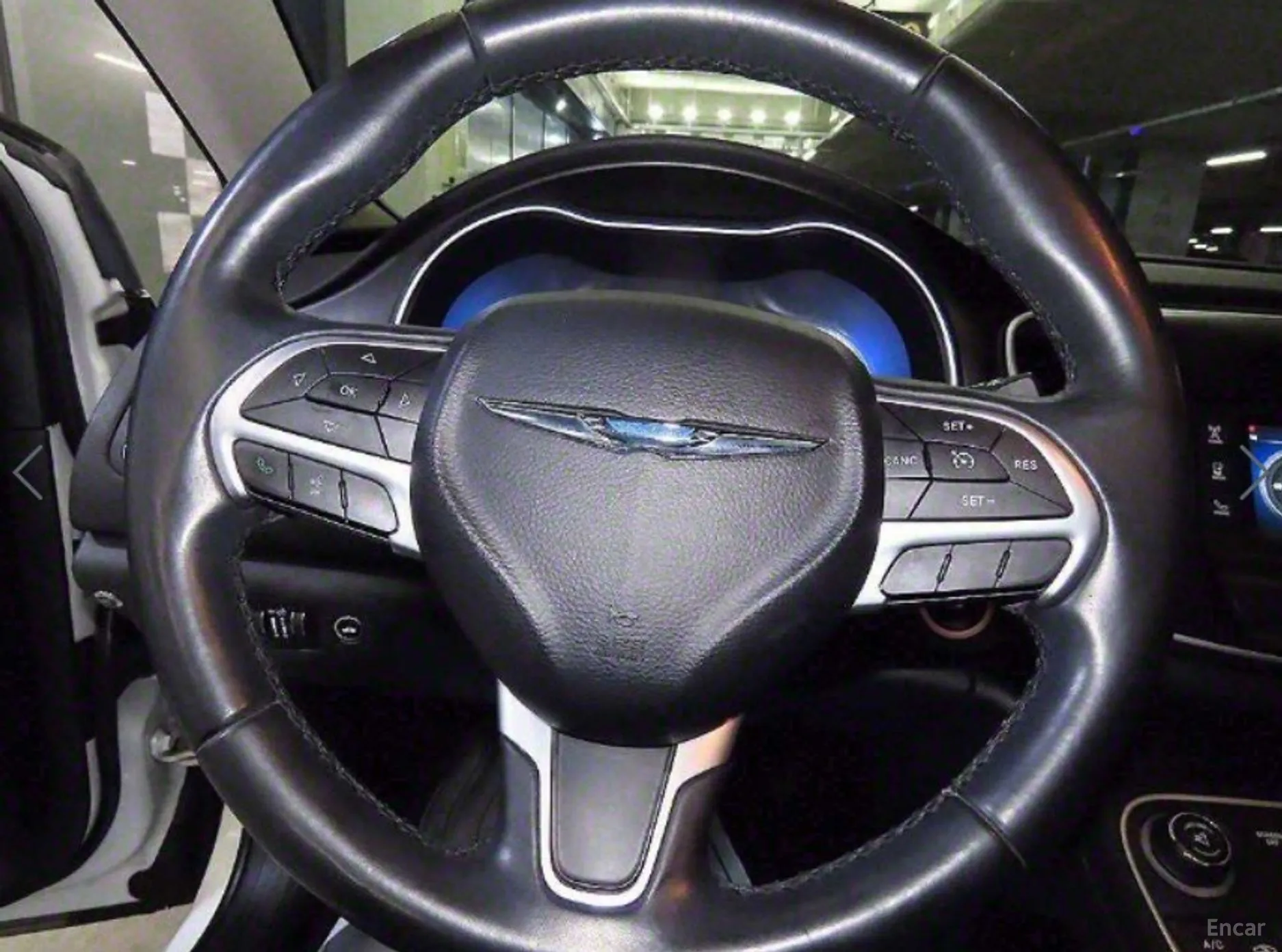 Chrysler 200 Second generation превью 8