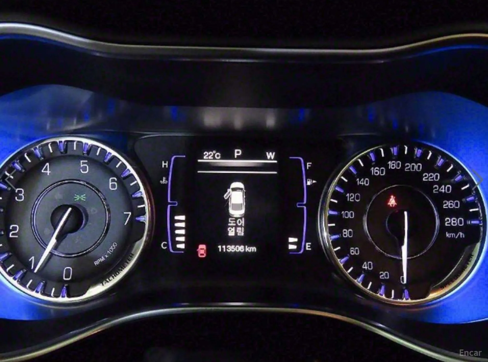 Chrysler 200 Second generation превью 9