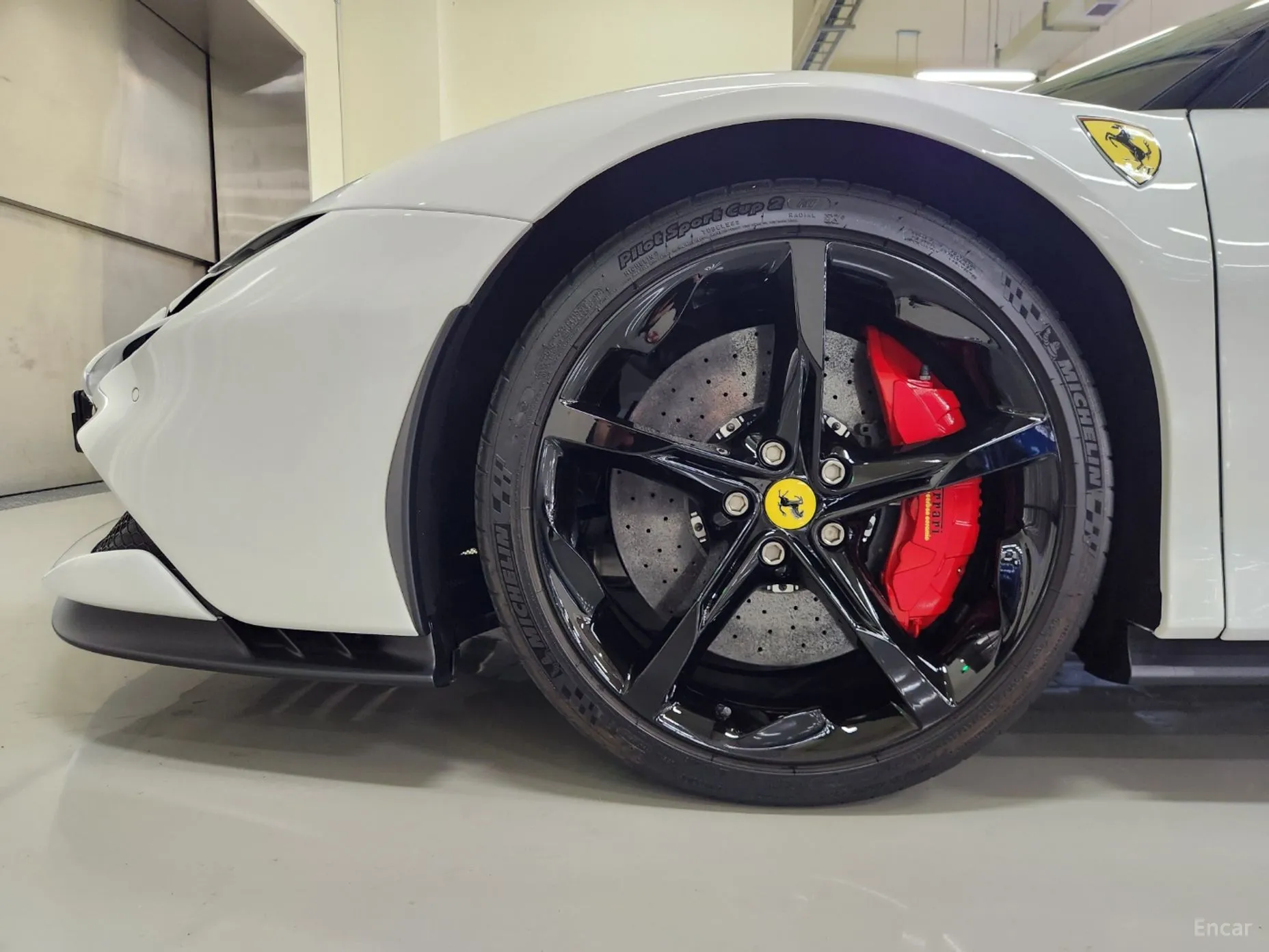 Ferrari SF90 Stradale превью 20